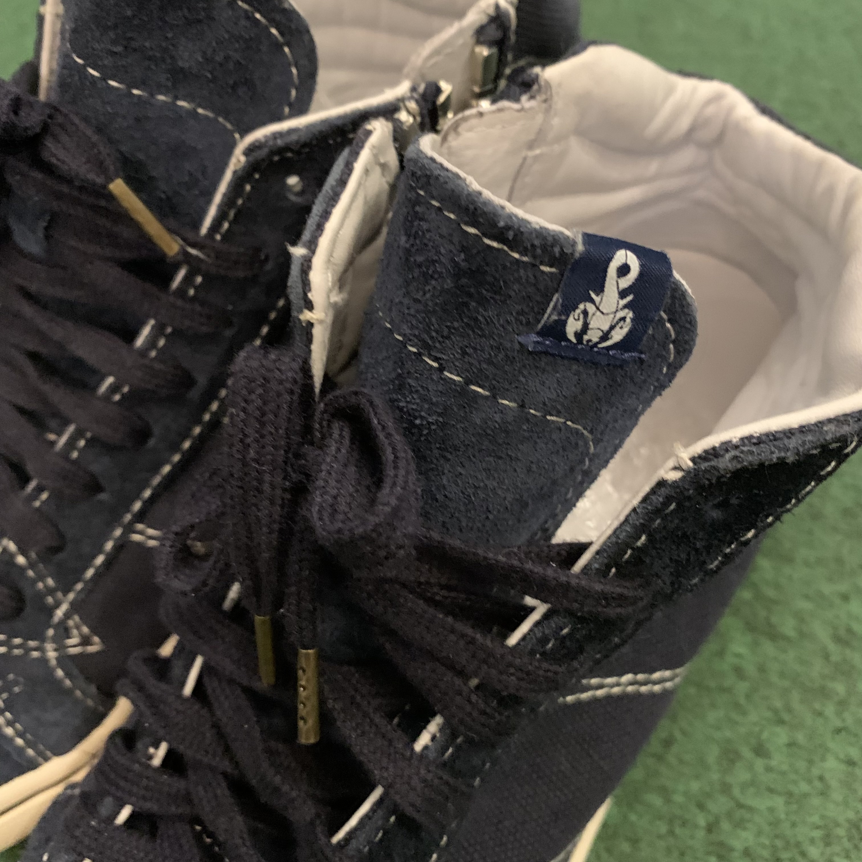 HB SHOP DISPLAY SALE: VISVIM x SOPHNET *NO SHOES BOX - NAVY SIZE 8 IN STOCK NOW (現貨發售中)