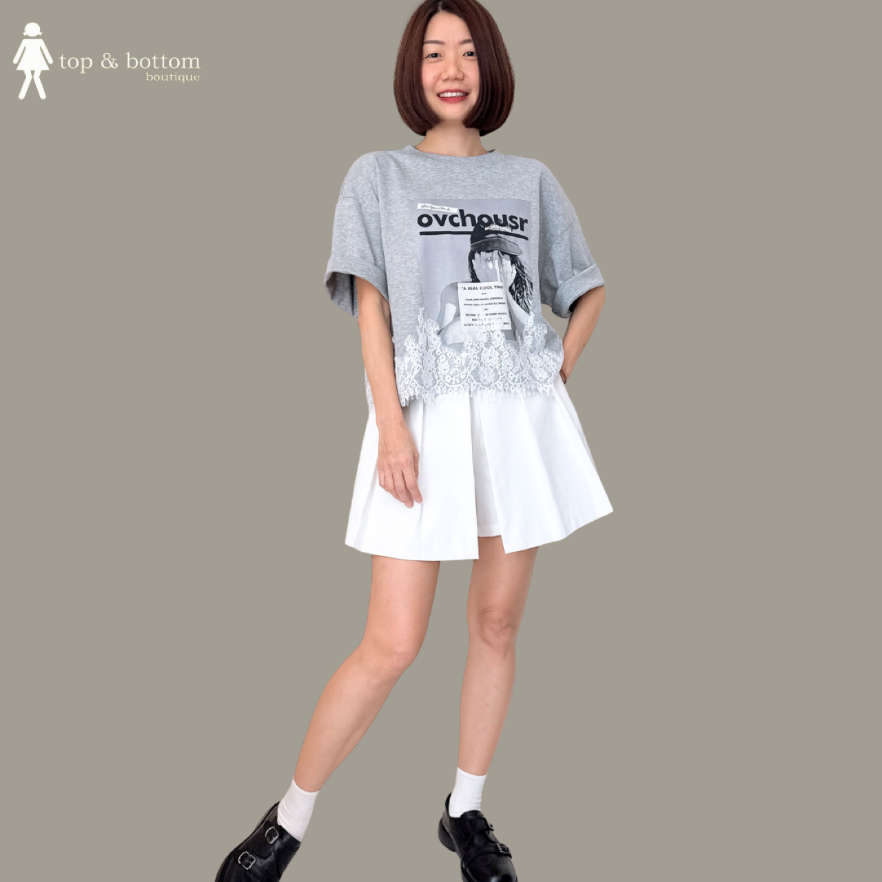 SOLID PLEATED SHORTS