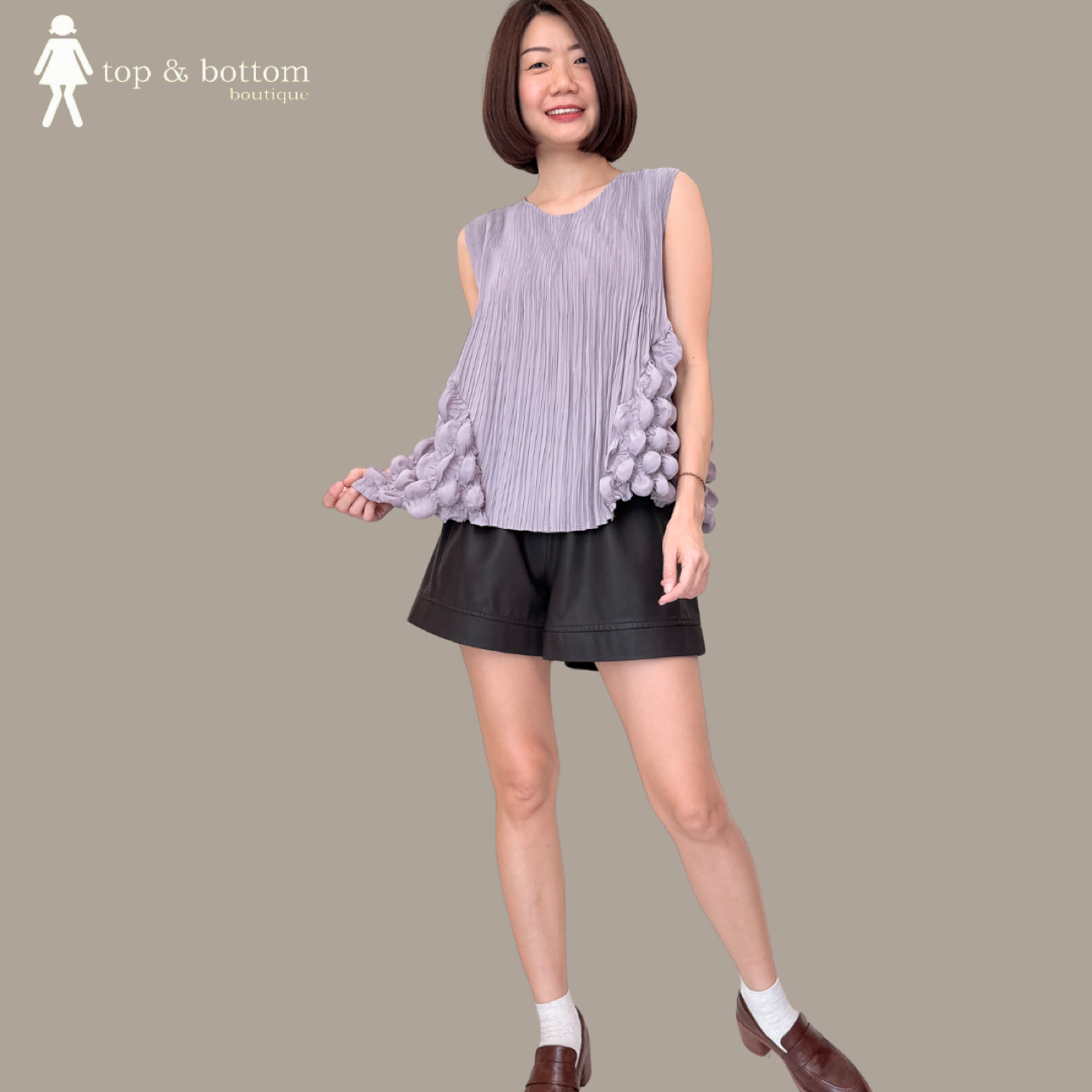 ELASTIC WAISTED PU LEATHER SHORTS