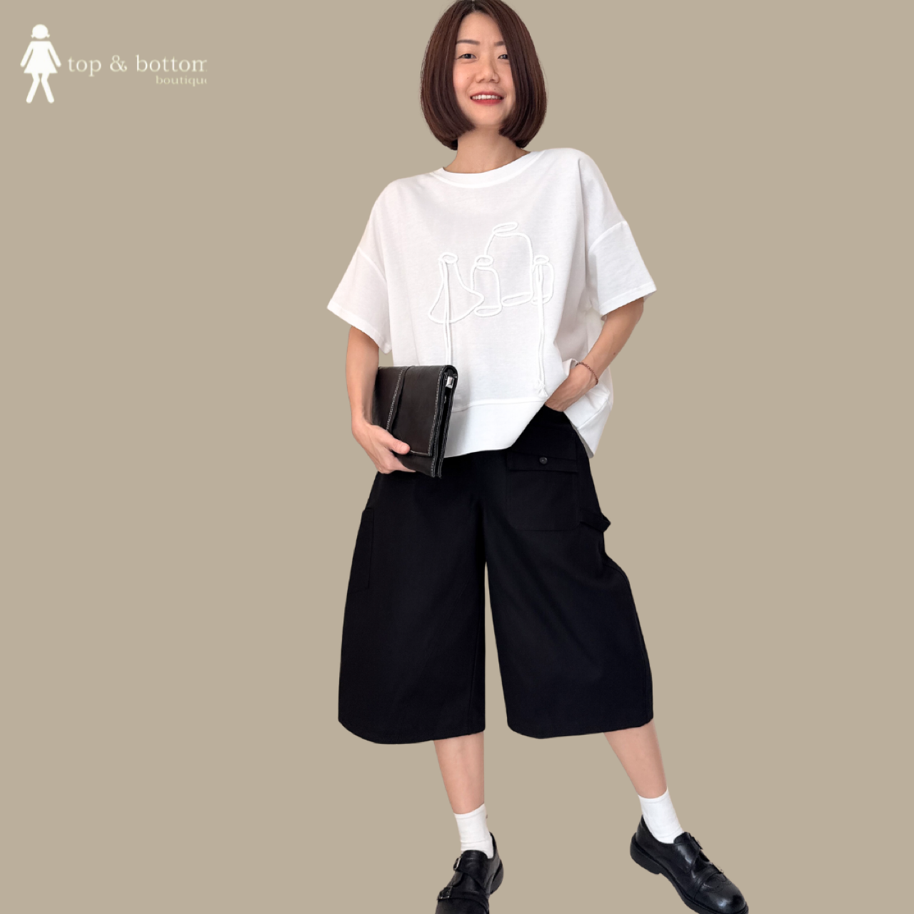 SHORT SLEEVE 3D BOTTLE SILHOUETTE TEE