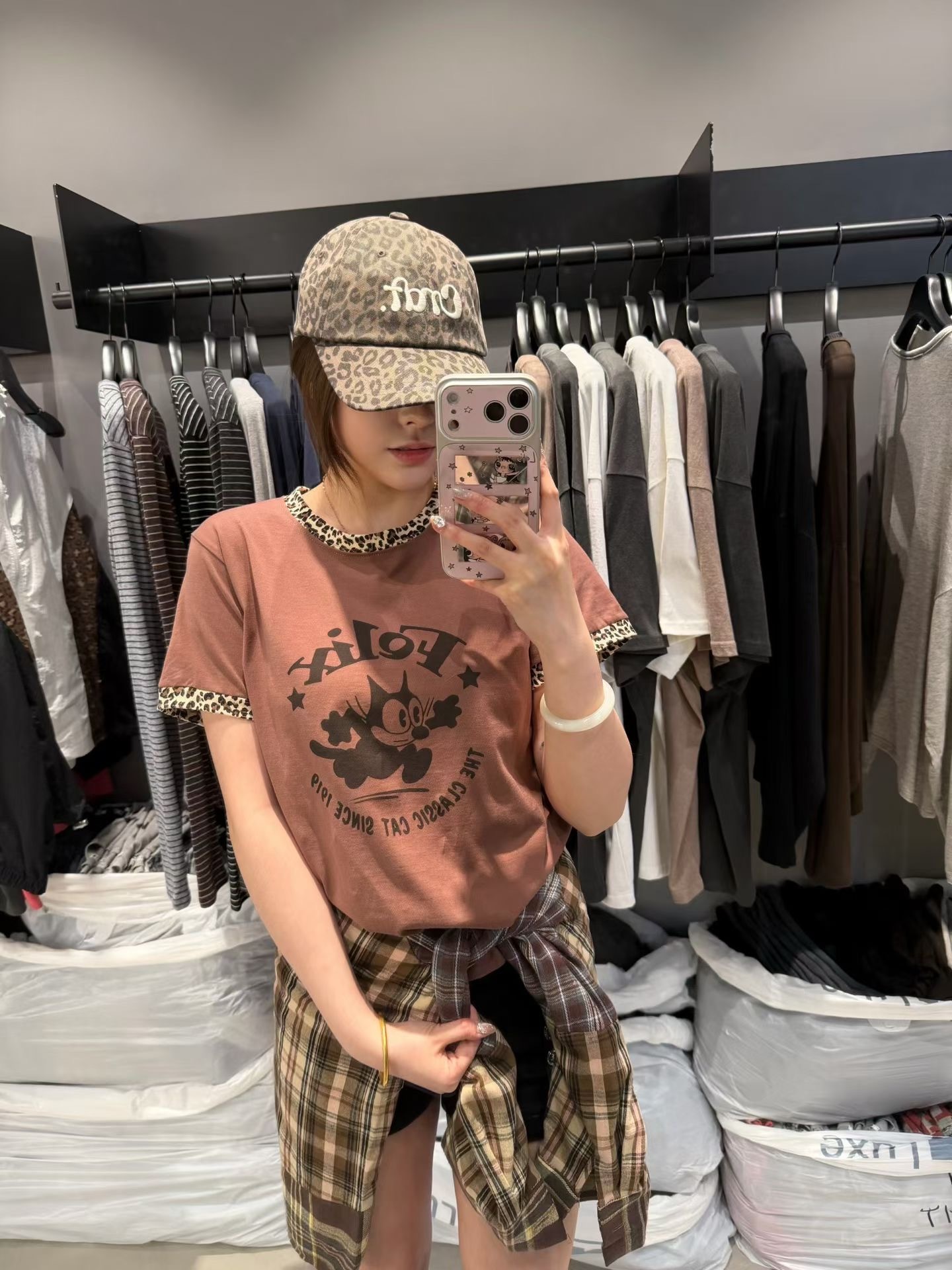 豹紋滾邊卡通短袖t