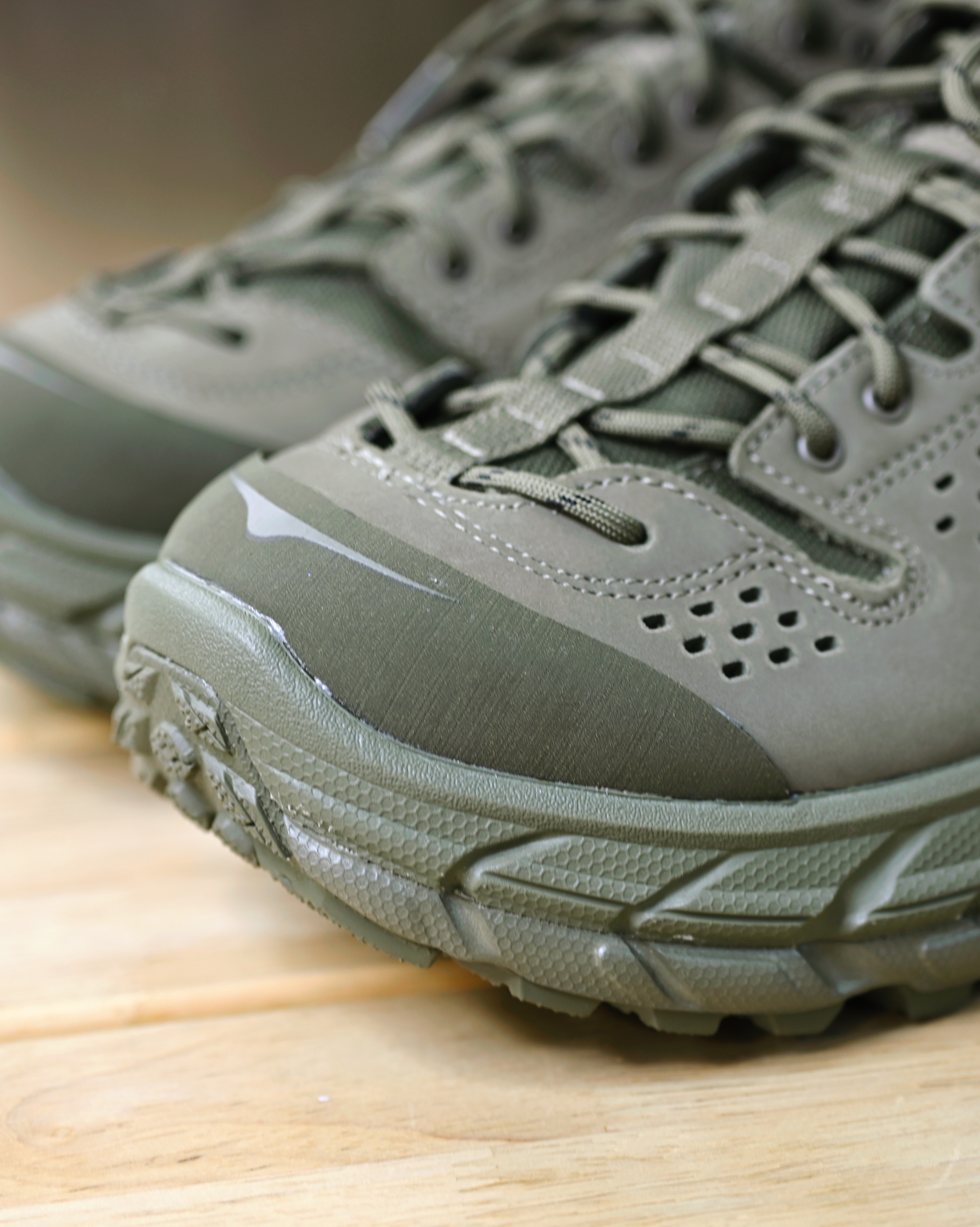 [現貨] Hoka One One Tor Ultra Lo Antique Olive 1130310 / AQLV