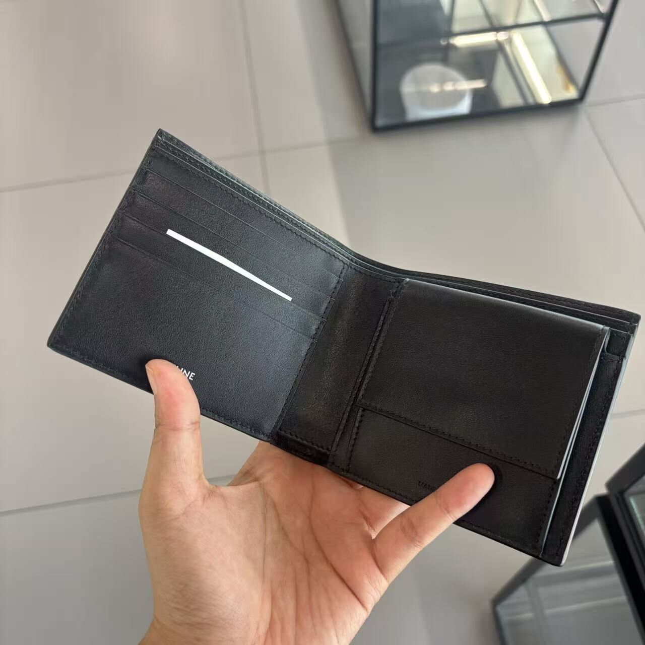 【預購】Celine S082506 Triomphe Canvas 印花雙摺銀包 (零錢格)