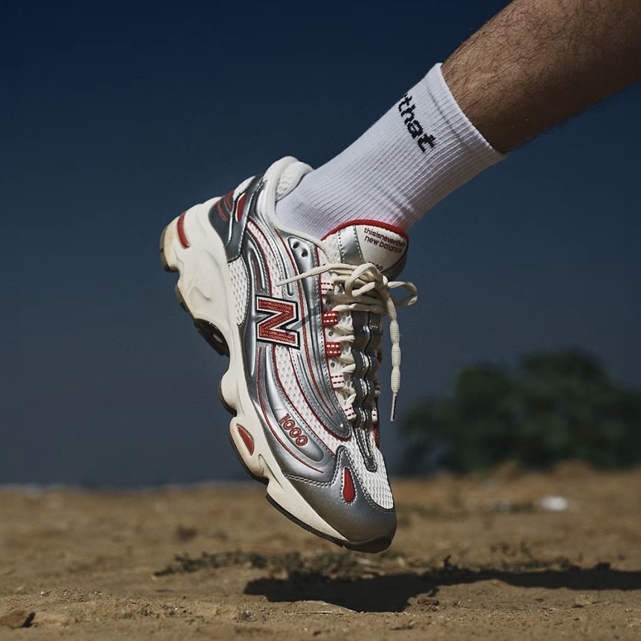 NEW BALANCE X THISISNEVERTHAT 1000 金屬銀紅 休閒 運動 M1000TI
