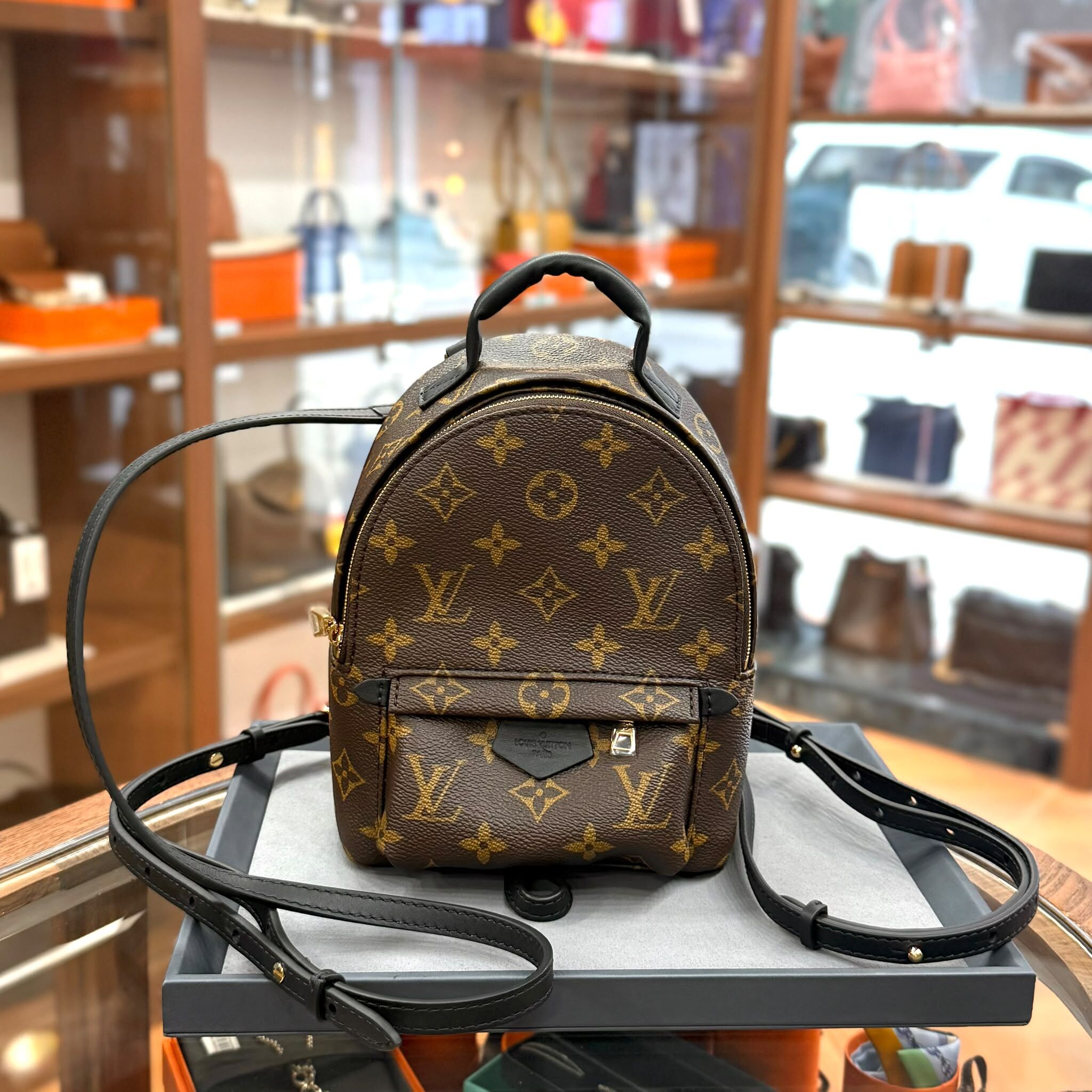 限時特價,閑置品,LV背包 PALM SPRINGS MINI MONOGRAM帆布 M44873 #芯片款