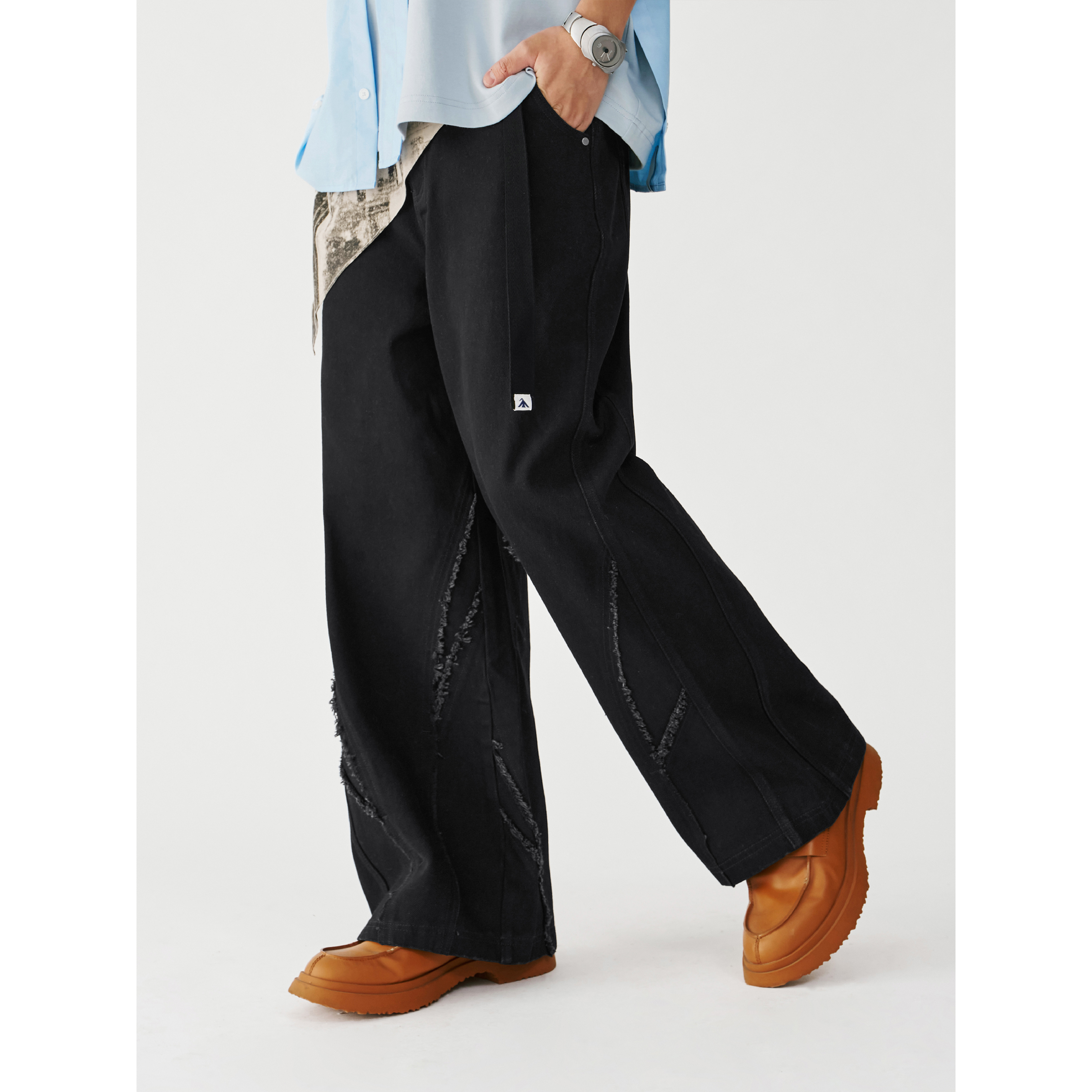 MELSIGN Frayed Panel Denim Jeans