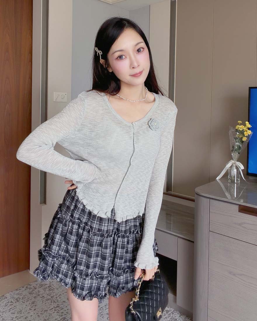 LINA LINA高雅迷人混色紋理山茶花上衣外套-質感灰