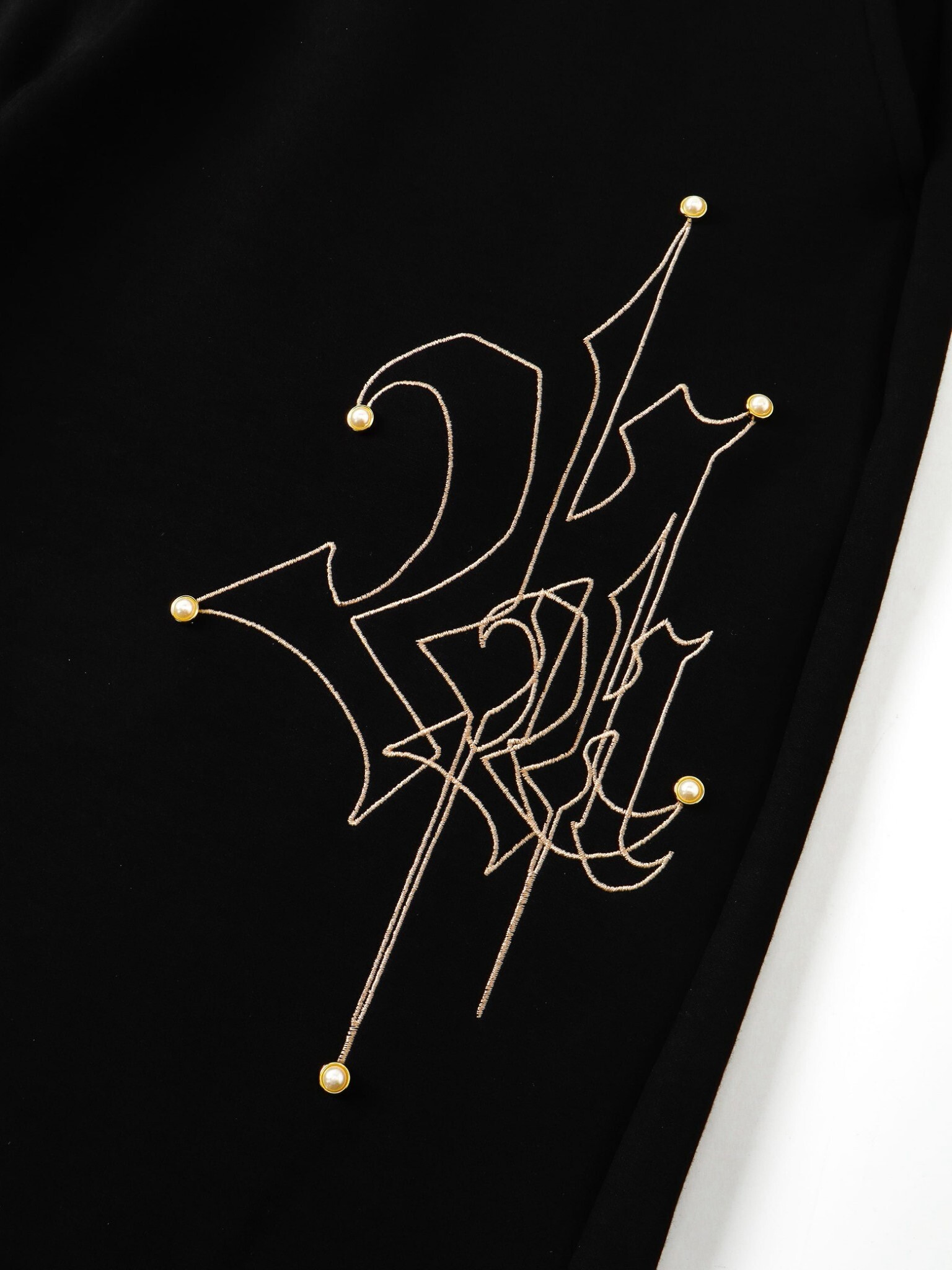 ATONE STUDIO 新版珍珠刺繡皇家Logo 空氣棉長褲 “PEARL LOGO” SWEATPANTS