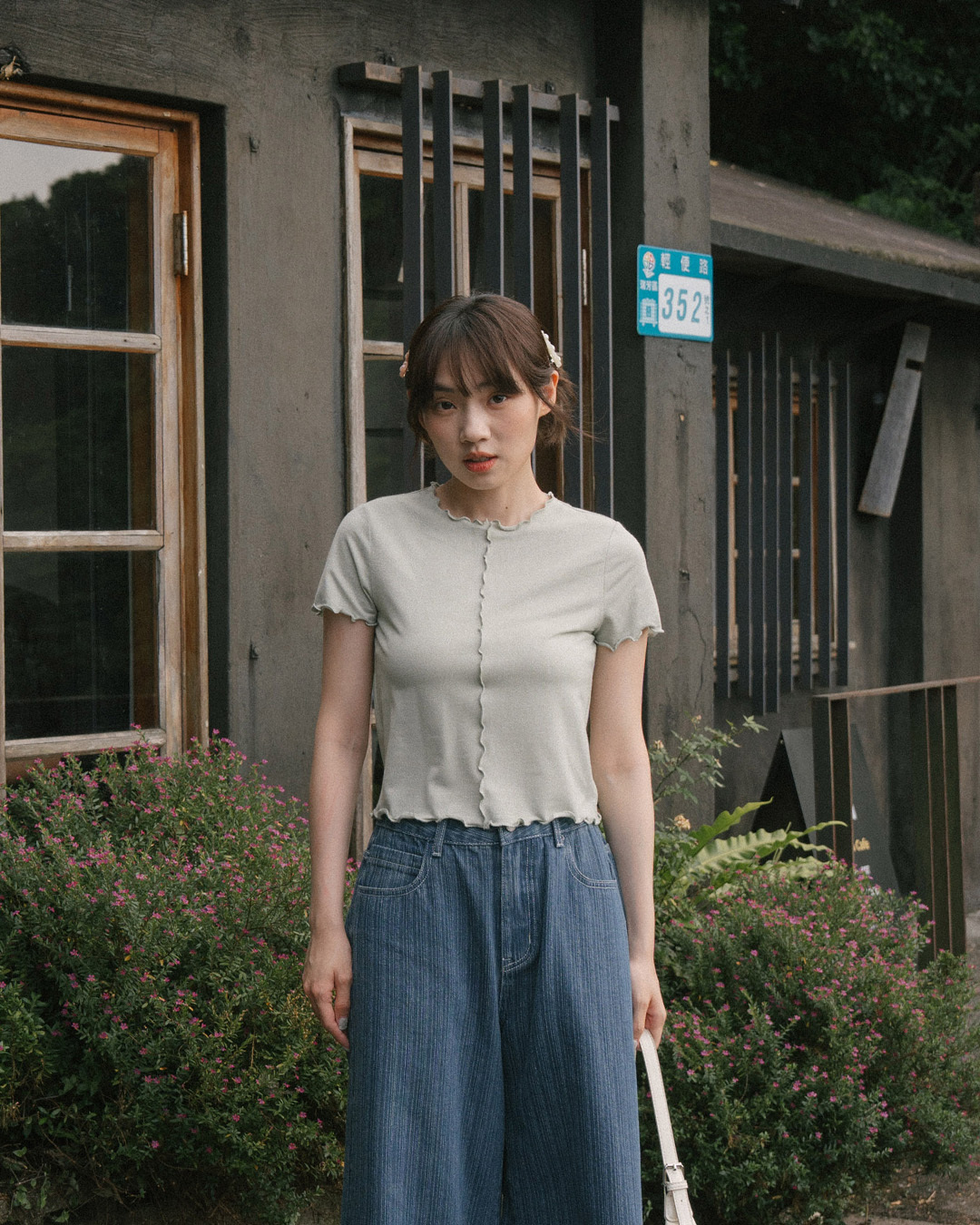 Silver-gloss ruffled short-sleeved top - green S/M【01099825】in stock+pre-order