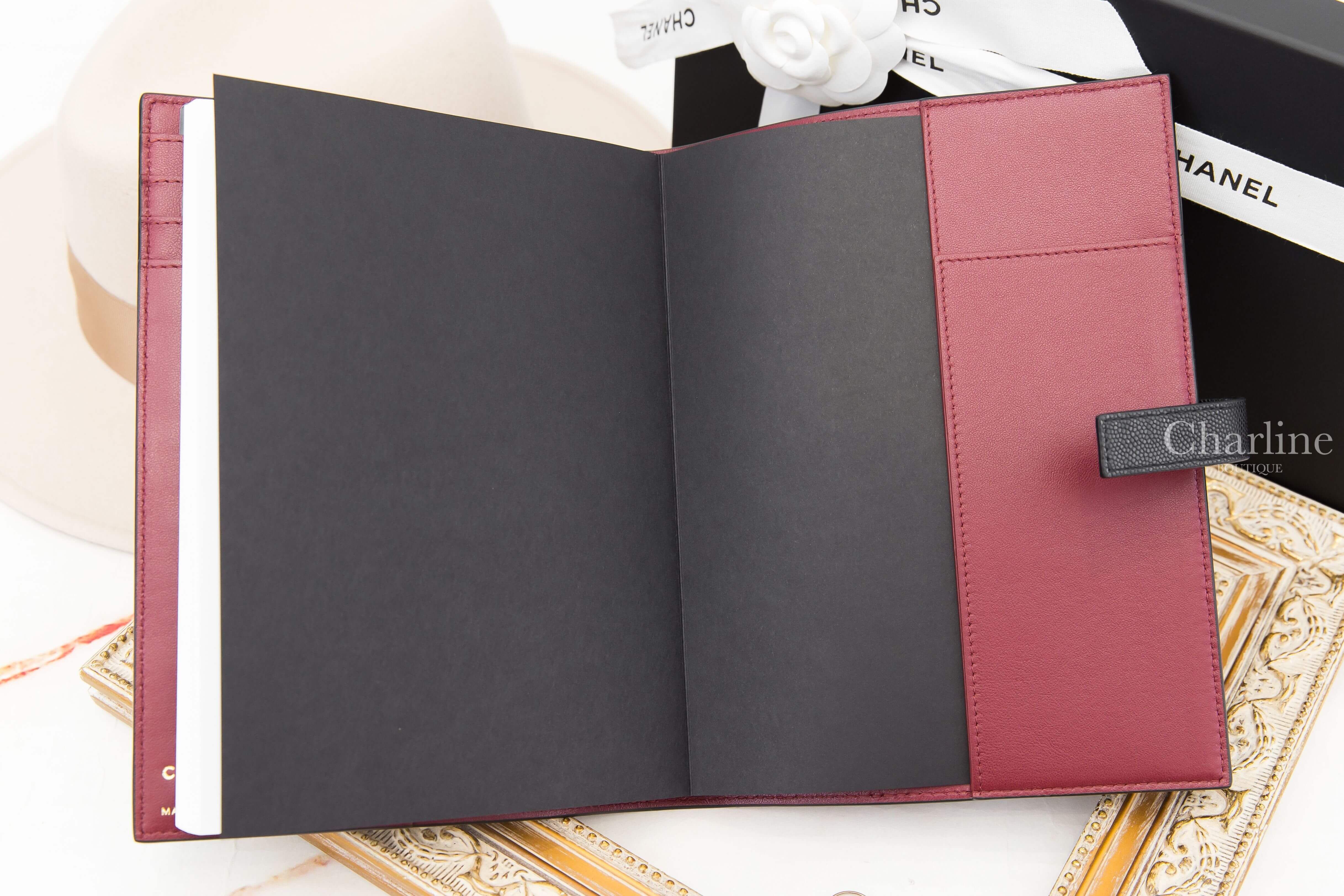 Chanel Notebook 黑色金CC荔枝菱格紋酒紅色內裡含內頁扣式筆記本-Charline Boutique 精品代購