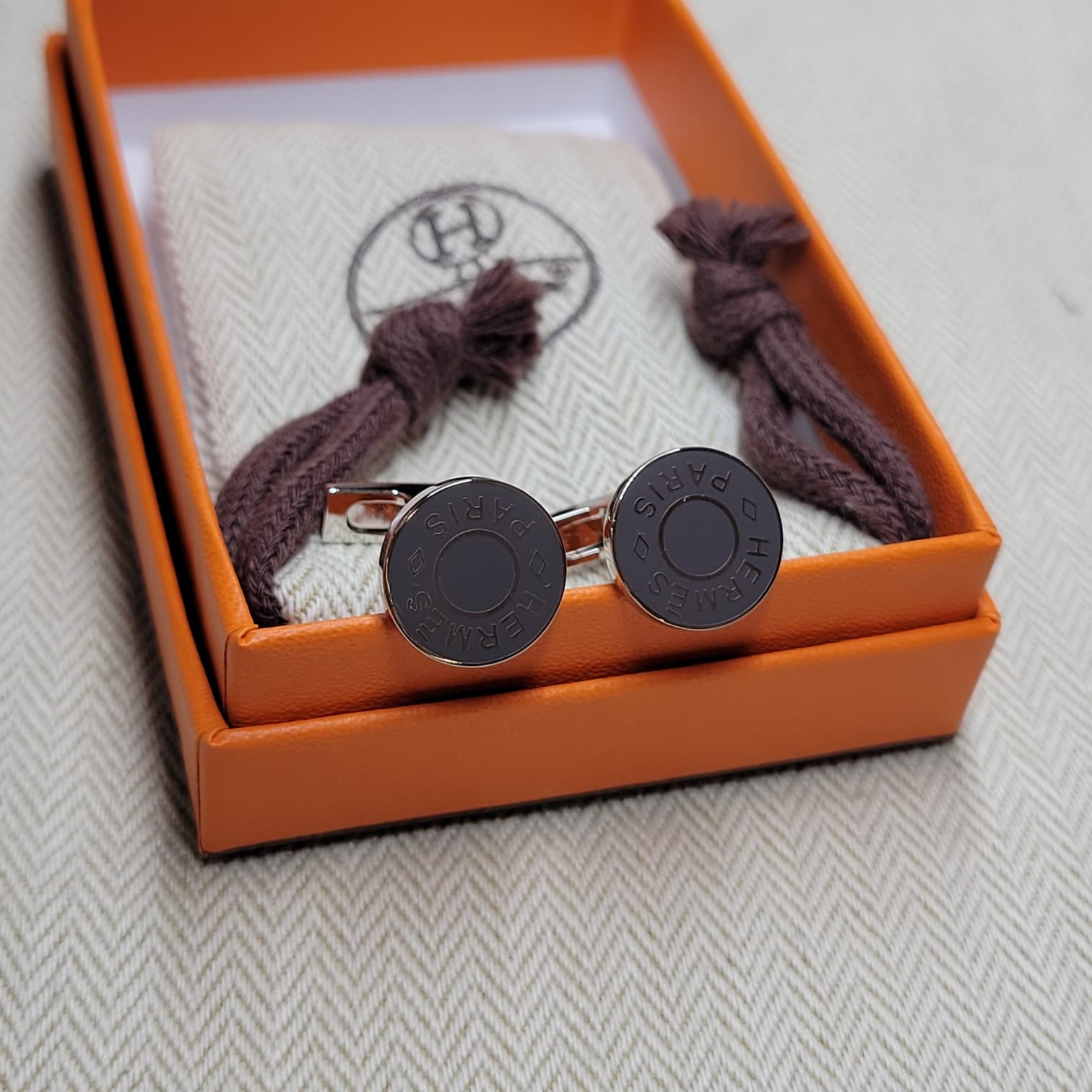 Licol 2 cufflinks GREY P