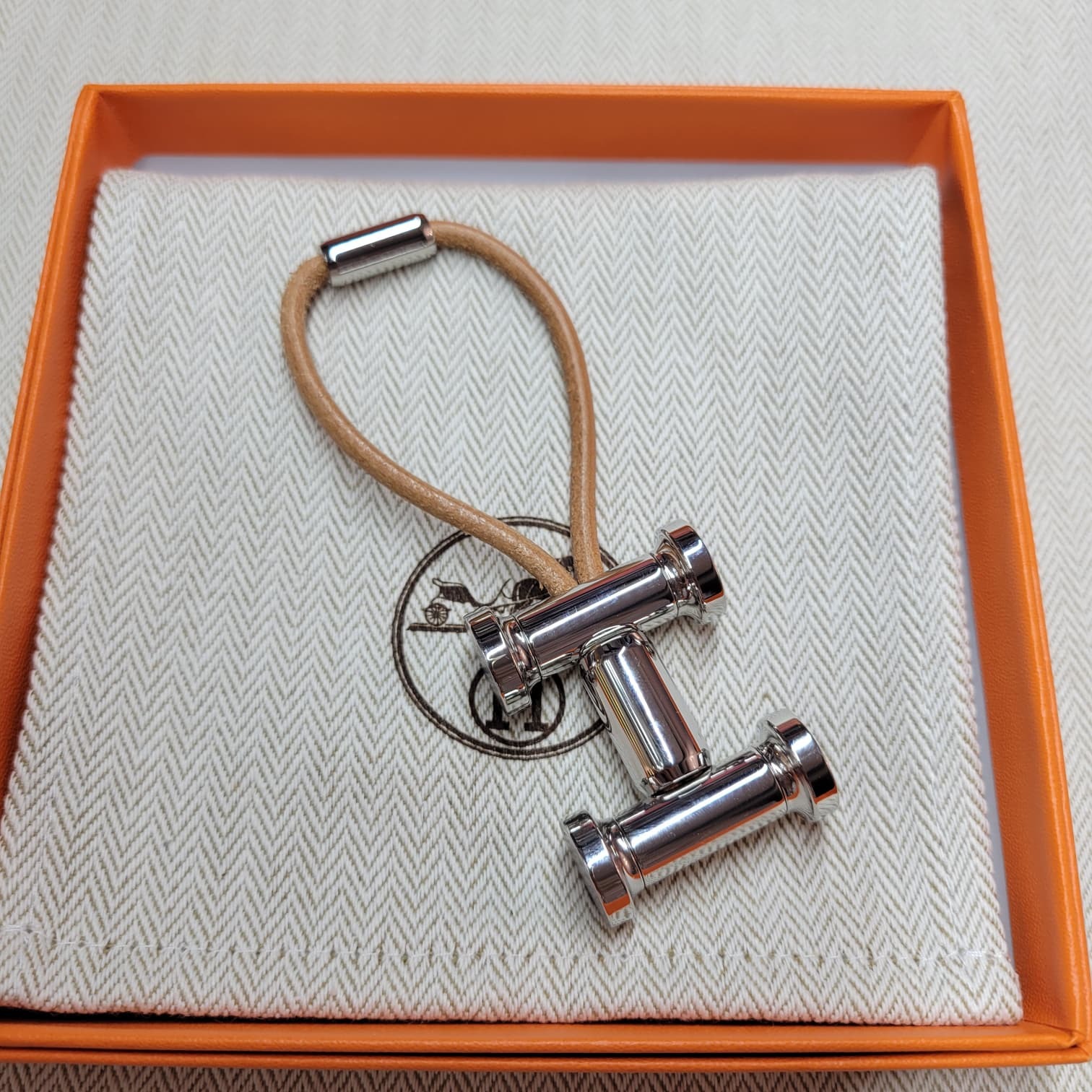 HERMES Mobile H key ring