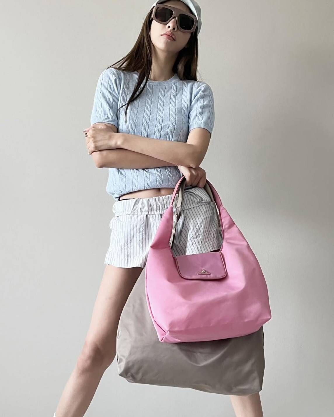 【Luxury】 玫瑰🌹 泰國代購 Aristotle Bag 半月型肩背包 流浪旅行者 尼龍彎月包 尼龍材質