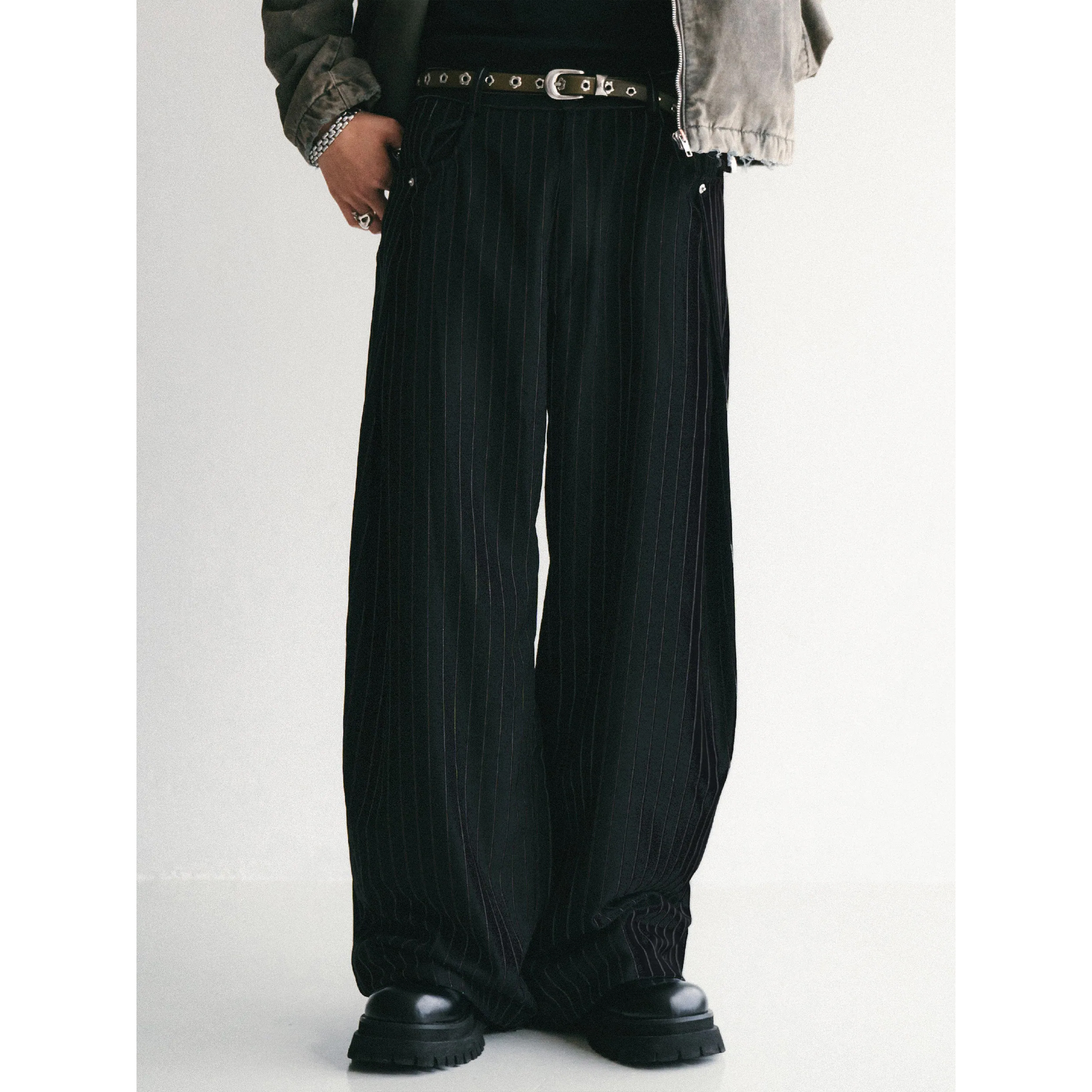SENSE Pleated Dark Stripe Wide Pants [M25-11]