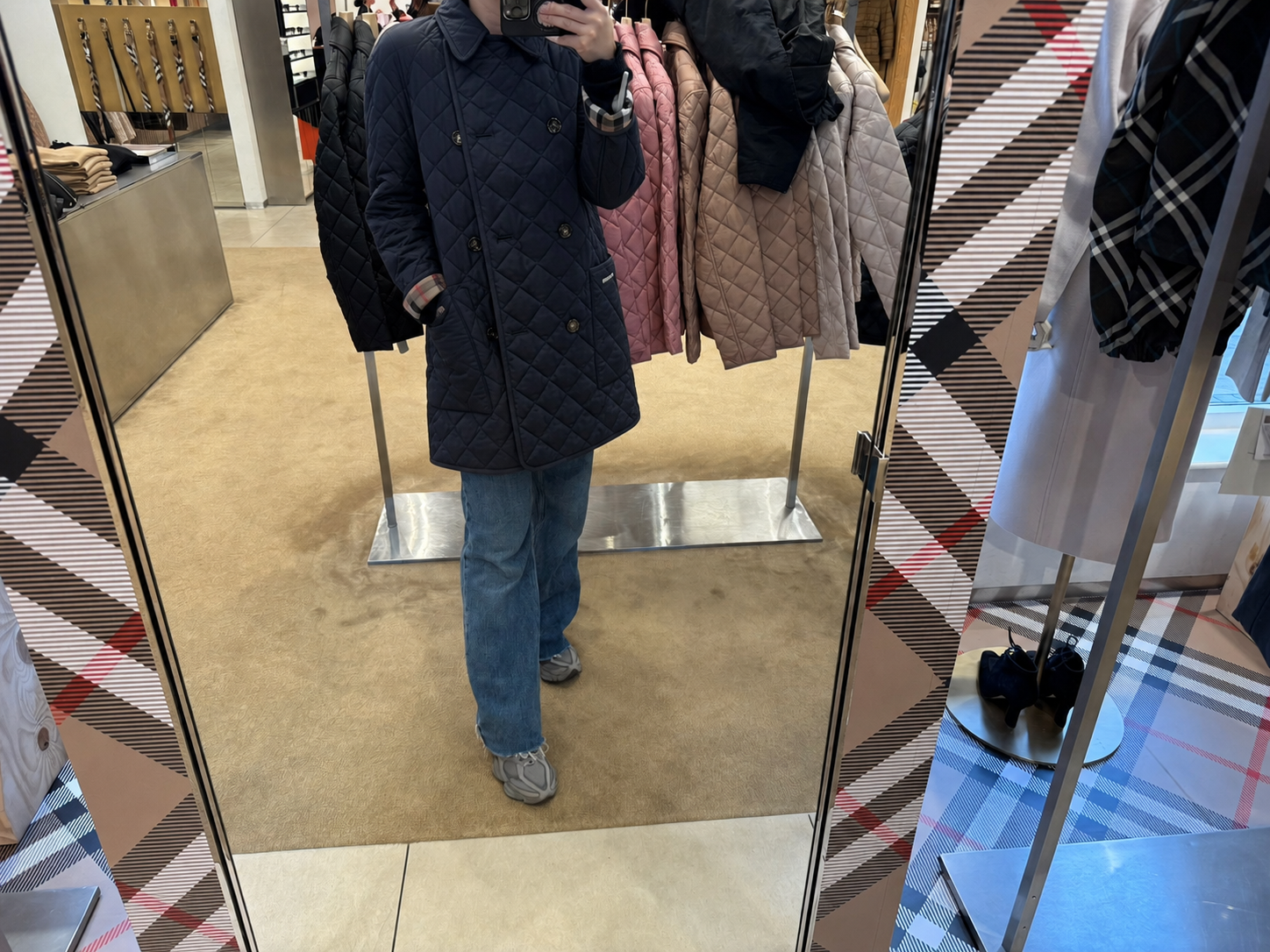 LYS02379 Burberry 菱格夾棉長款外套