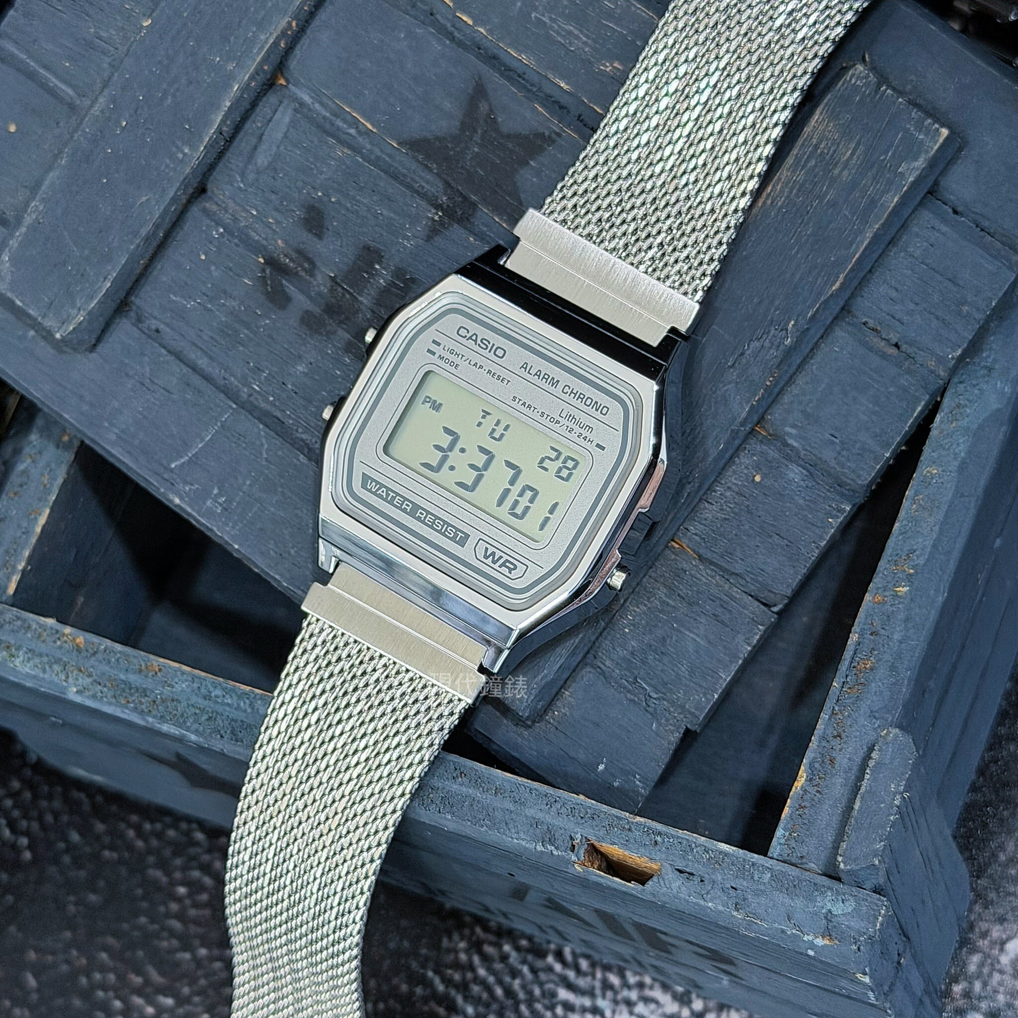 【CASIO 卡西歐】VINTAGE 復古經典米蘭帶電子錶A158WEM-7D  33.2mm 現代鐘錶