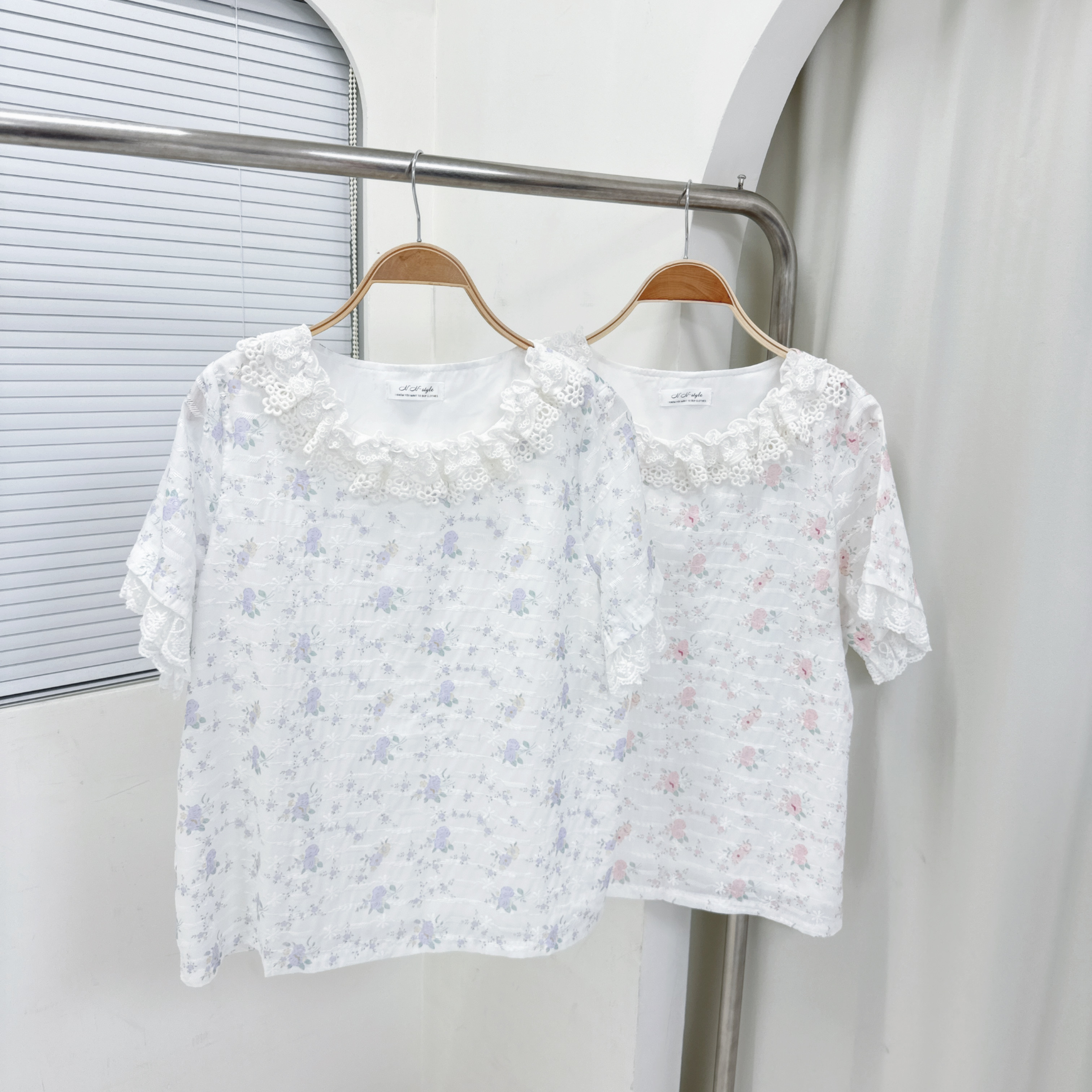 【廠家制】印花仔花邊領短袖TOP (A70-A71)
