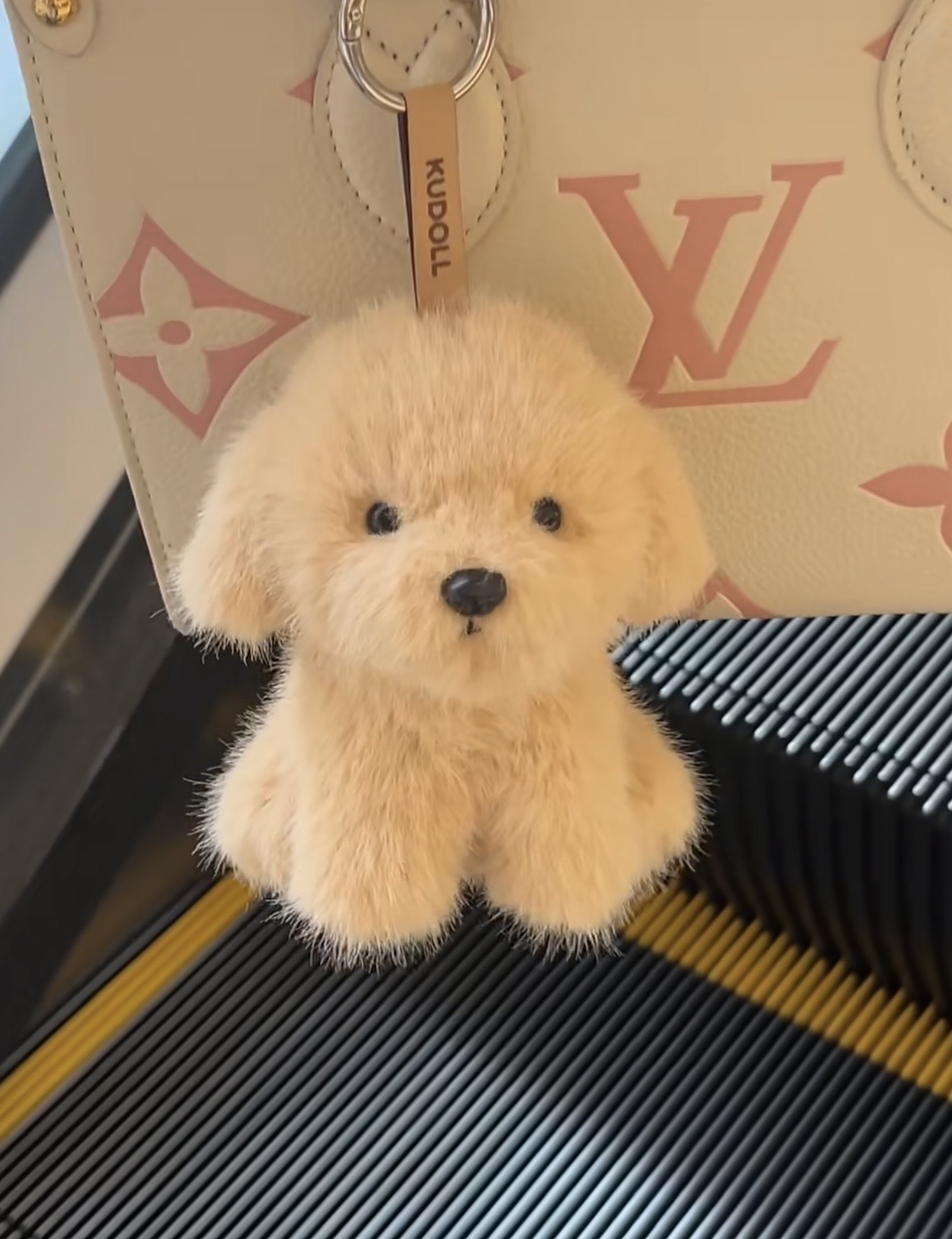 現貨！KUDOLL小金毛吊飾