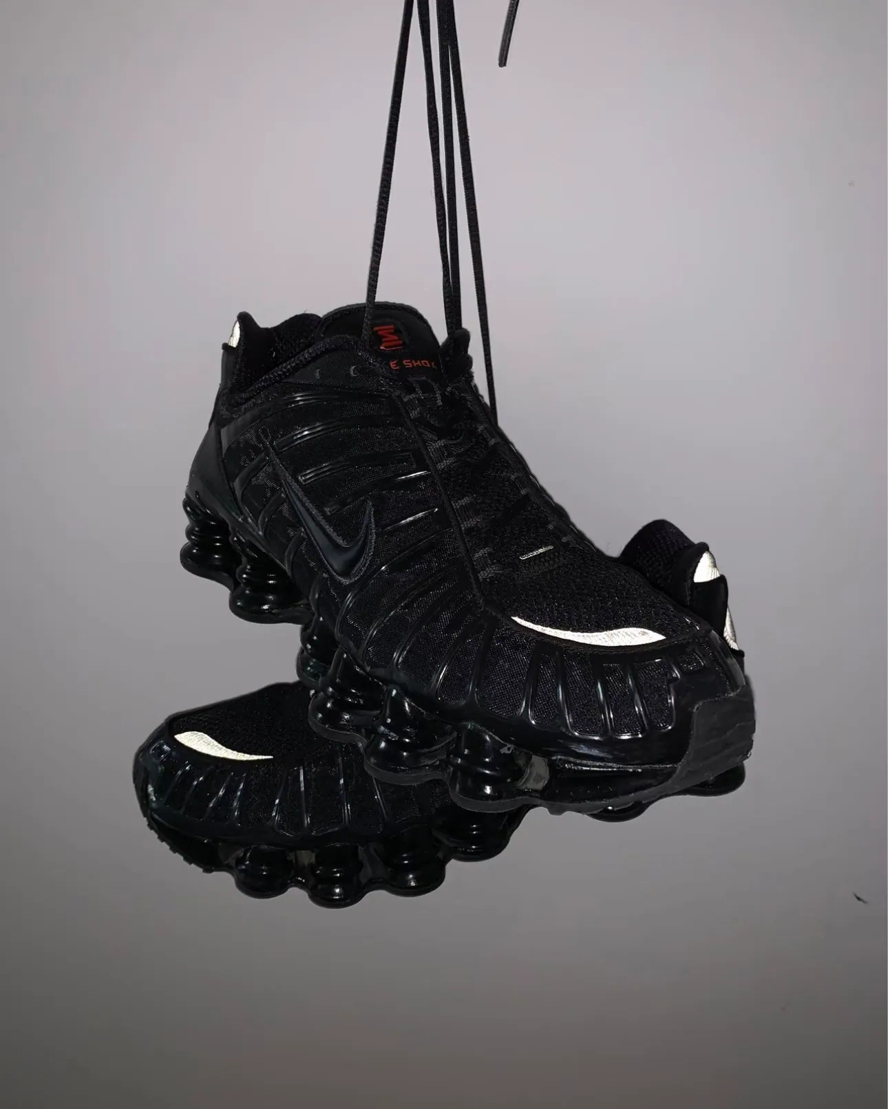 【逢甲 FUZZY】Nike Shox TL "Metallic Hematite" 全黑 彈簧鞋 AV3595-002