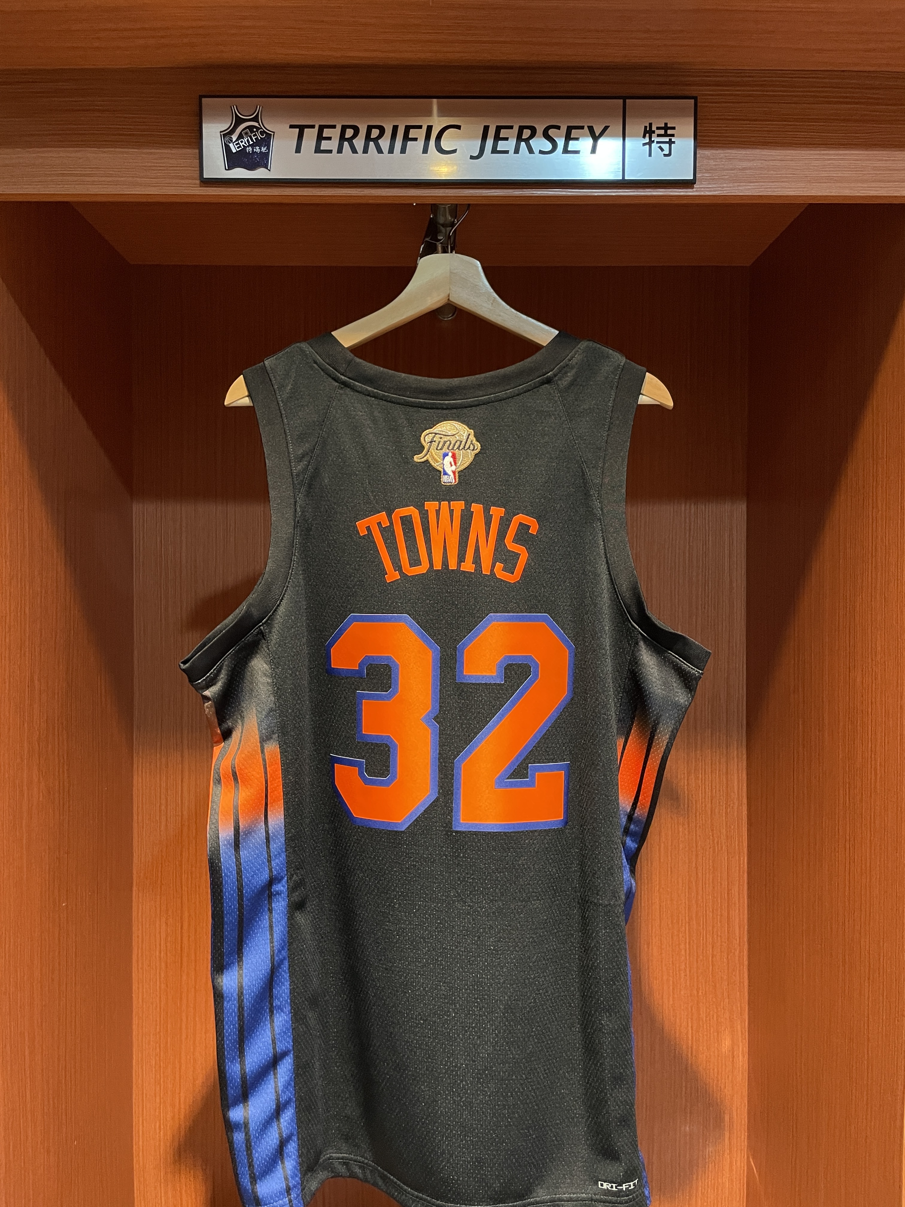 NBA球衣 Karl-Anthony Towns 紐約尼克黑 Statement Jordan Swingman 球迷版 熱轉印 含冠軍章 全新