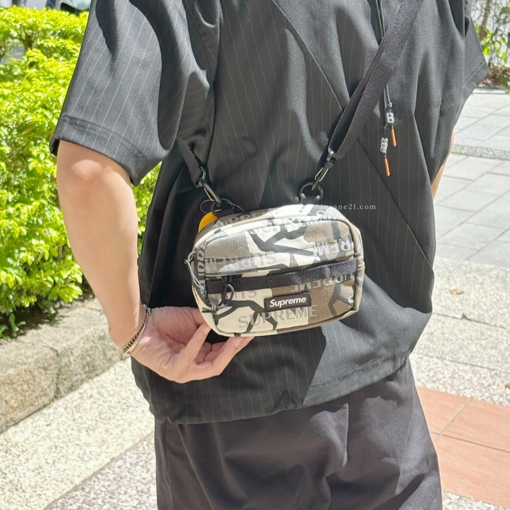 SUPREME 26FW CORDURA® 滿版字體 壓紋 反光 LOGO 小側背包