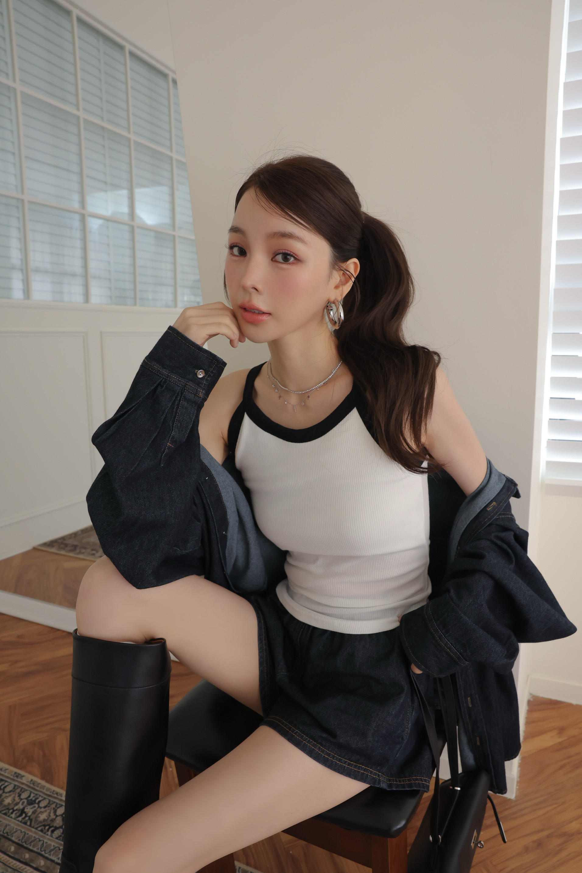 歐美感撞色滾邊削肩背心 HF19
