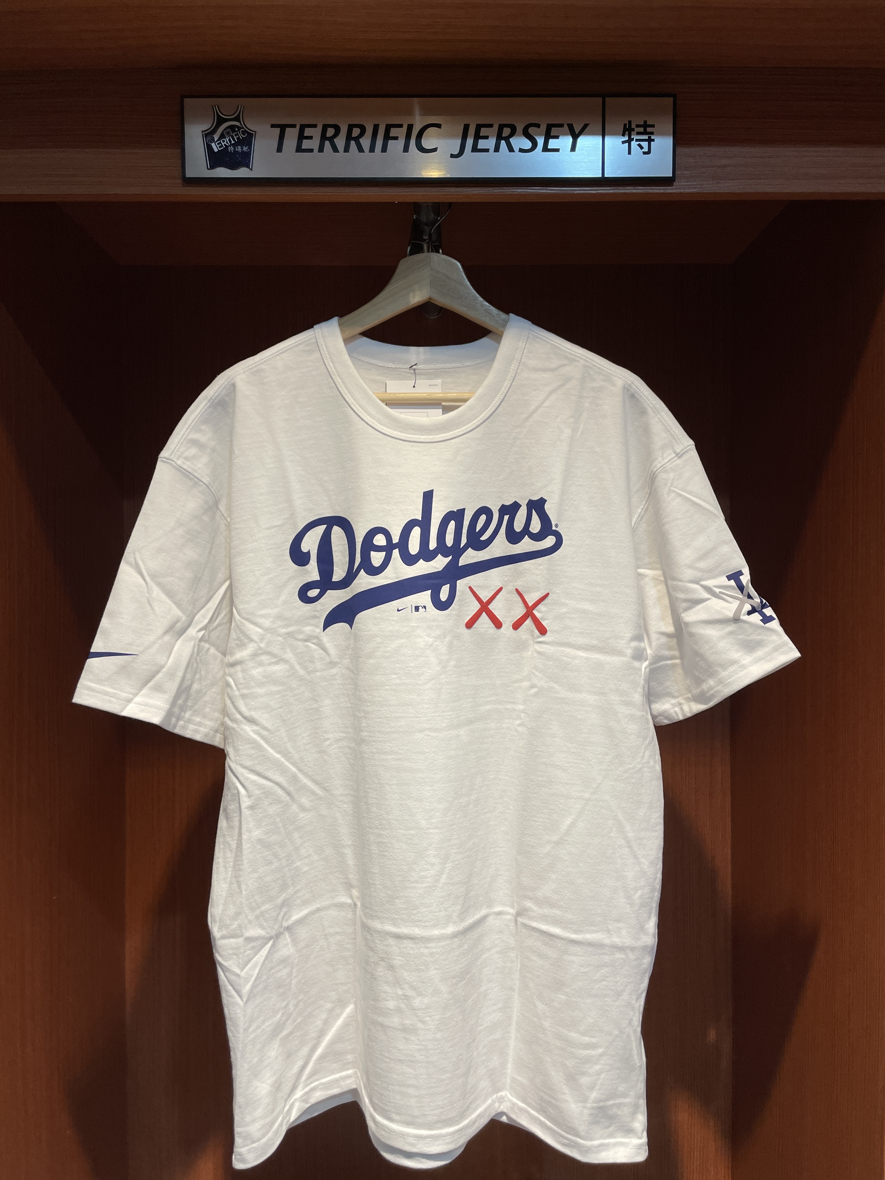 MLB短袖 KAWS X Los Angeles Dodgers Shohei Ohtani 洛杉磯道奇 大谷翔平 聯名款 白 Nike Player Name Tee 棉質 全新