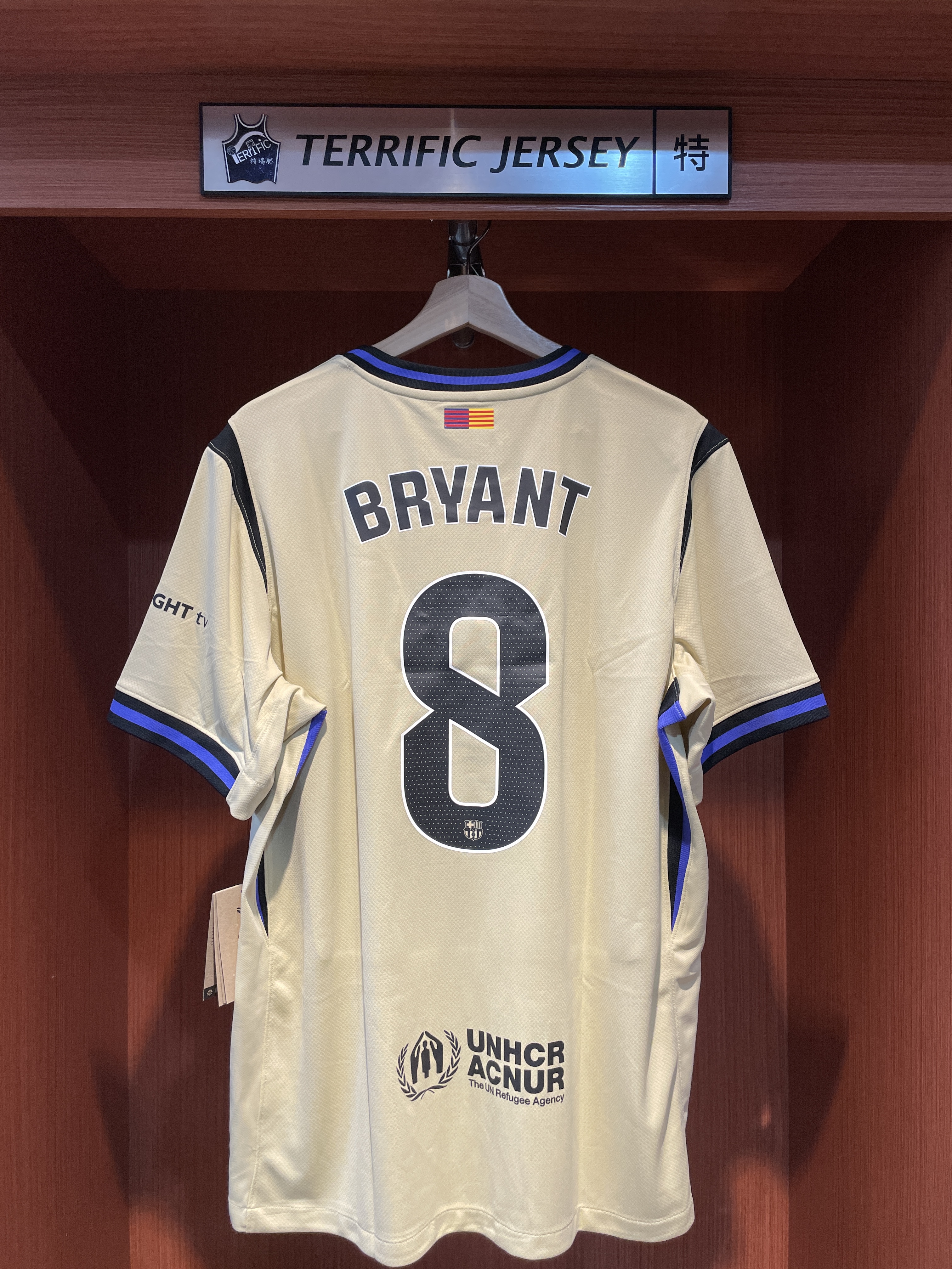 LALIGA足球 FC Barcelona X Kobe Bryant #8 巴塞隆納 土豪金 Away Nike Replica Jersey 球迷版 曼巴 全新