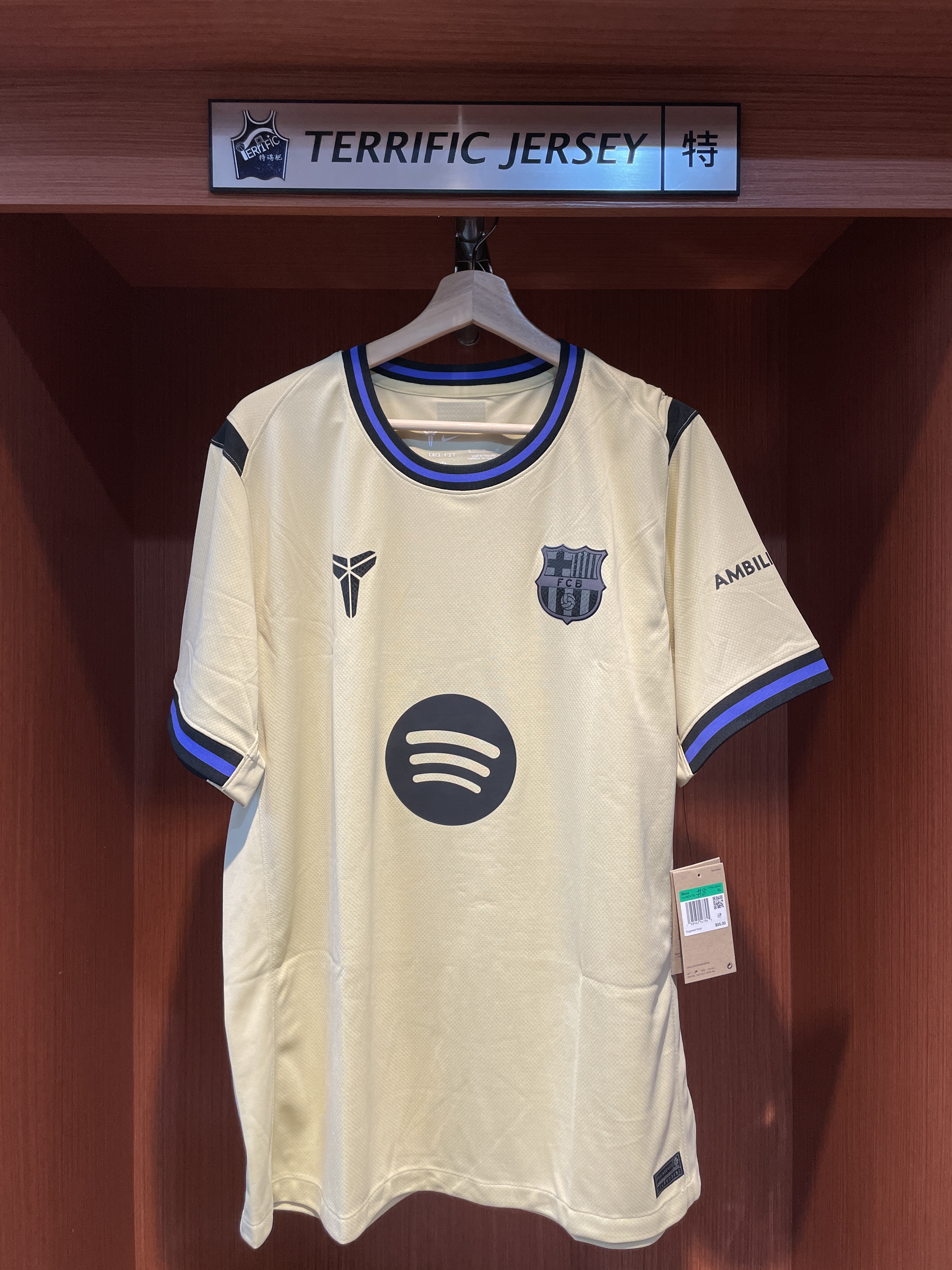 LALIGA足球 FC Barcelona X Kobe Bryant #8 巴塞隆納 土豪金 Away Nike Replica Jersey 球迷版 曼巴 全新