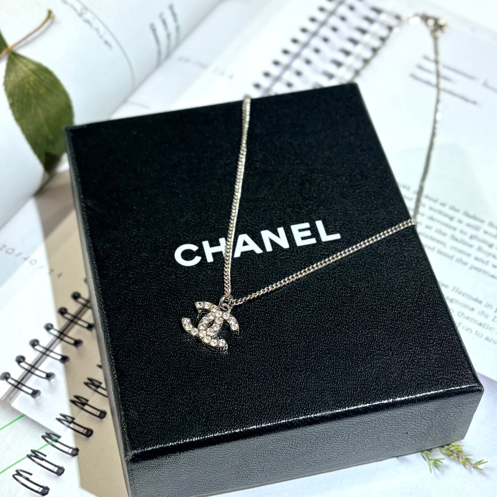 98%NEW二手CHANEL頸鏈 銀色雙C LOGO拼閃石 NECKLACE,香奈兒項鏈, #香榭站正品
