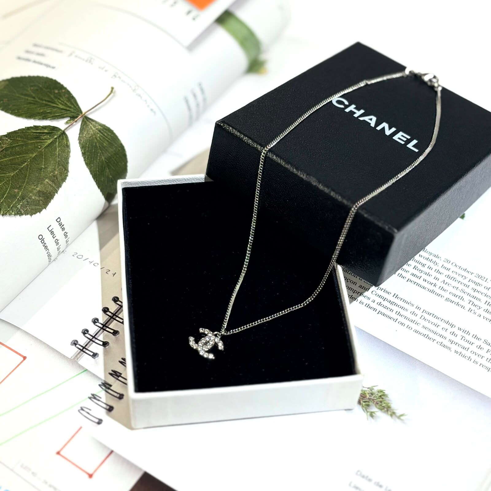 98%NEW二手CHANEL頸鏈 銀色雙C LOGO拼閃石 NECKLACE,香奈兒項鏈, #香榭站正品