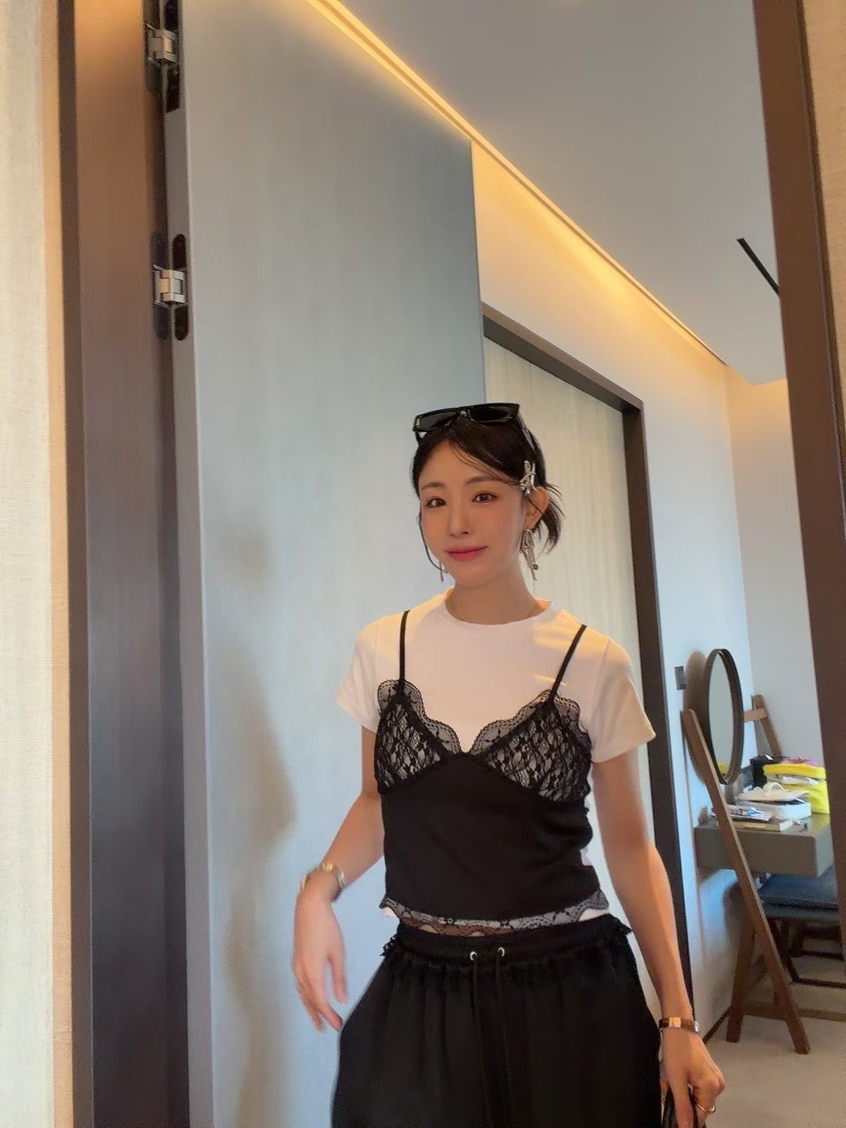 蕾絲吊帶假兩件短袖t