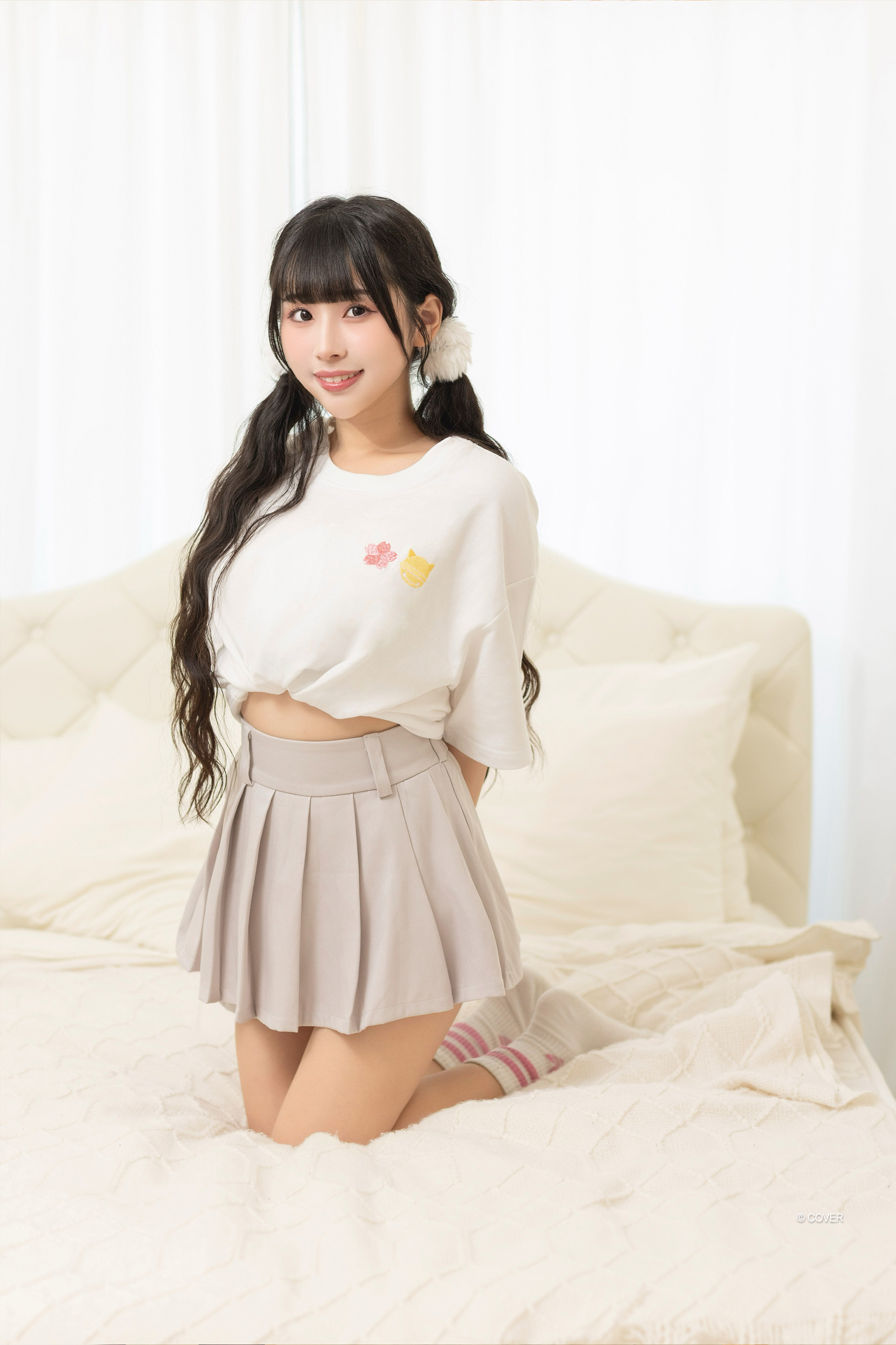 さくらみこ 刺繍Tシャツ