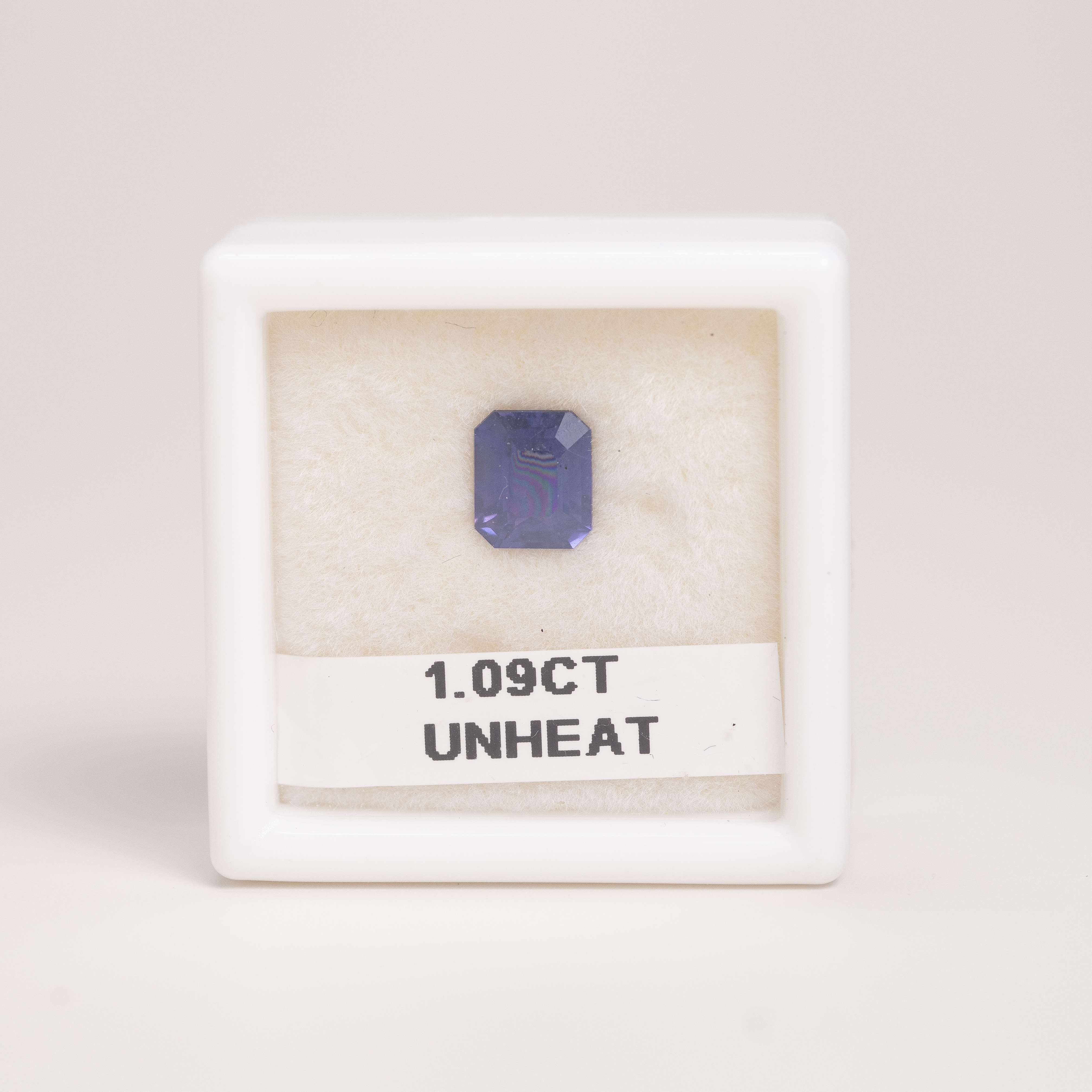 1.09ct Opalescent Violet Sapphire ( Unheated) Loose Gemstone