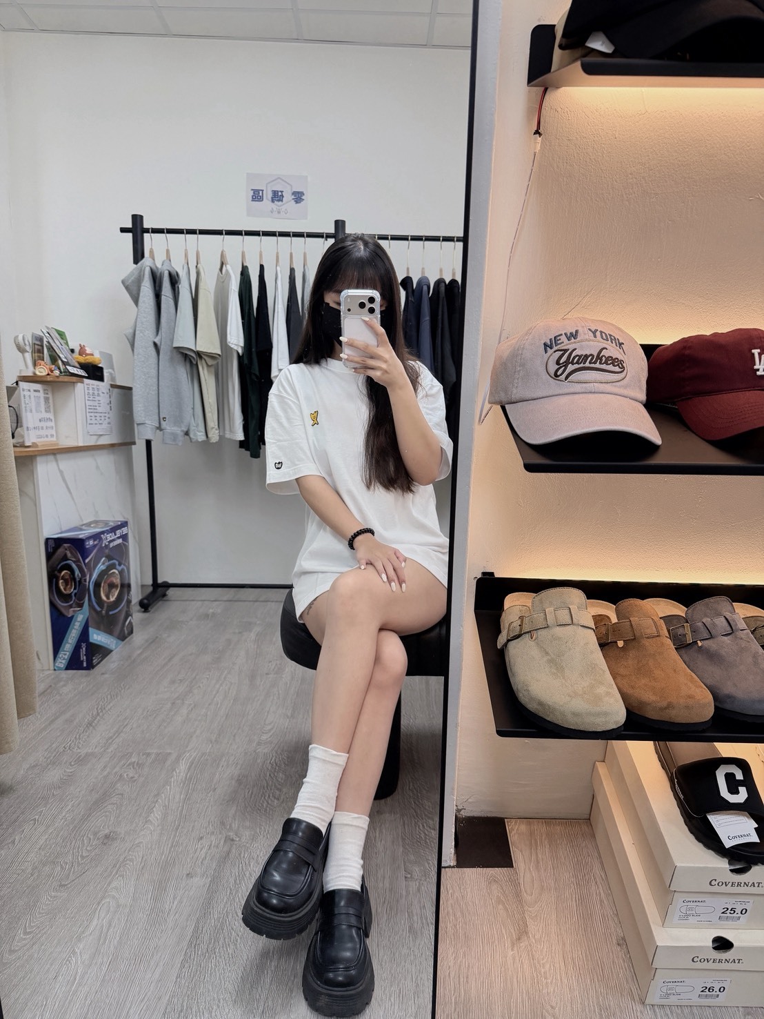 【OWN】Wacky Willy 短袖 上衣 春夏 基本款 經典 舒適 休閒 寬鬆 短T 小LOGO 男女同款 白色 黑色