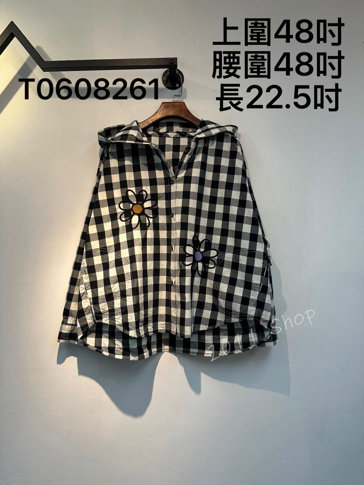 出口日本高質花朵刺繡格仔TOP  上圍48吋 腰圍48吋 長22.5吋  T0608261
