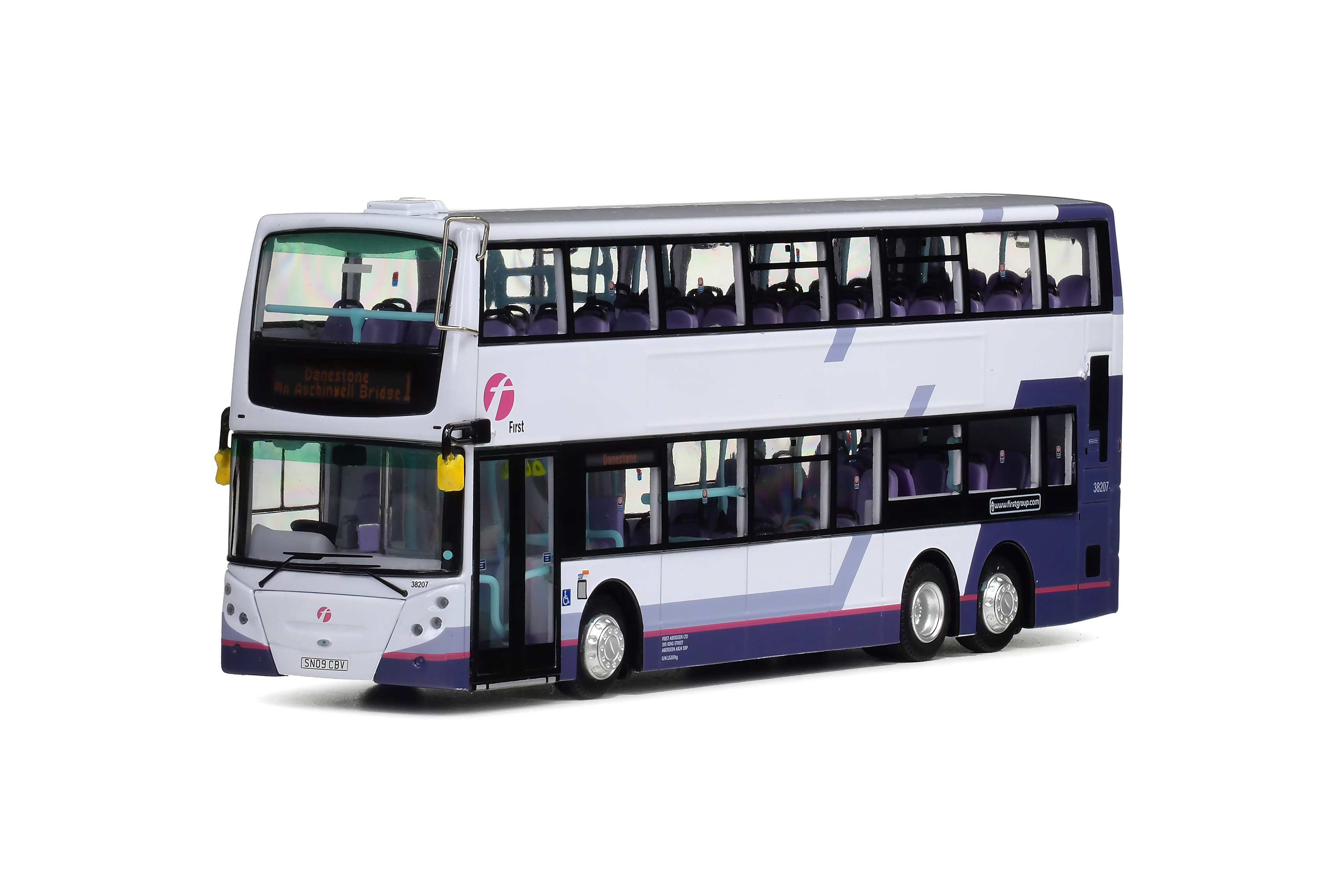 UKD76001 1:76 Firstbus 丹尼士三叉戟歐盟四代12.1米 (1) (只限部份地區)