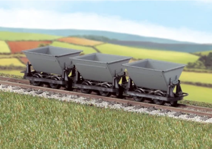 PECO GR331  OO9 Sacle V Skip Wagons - grey