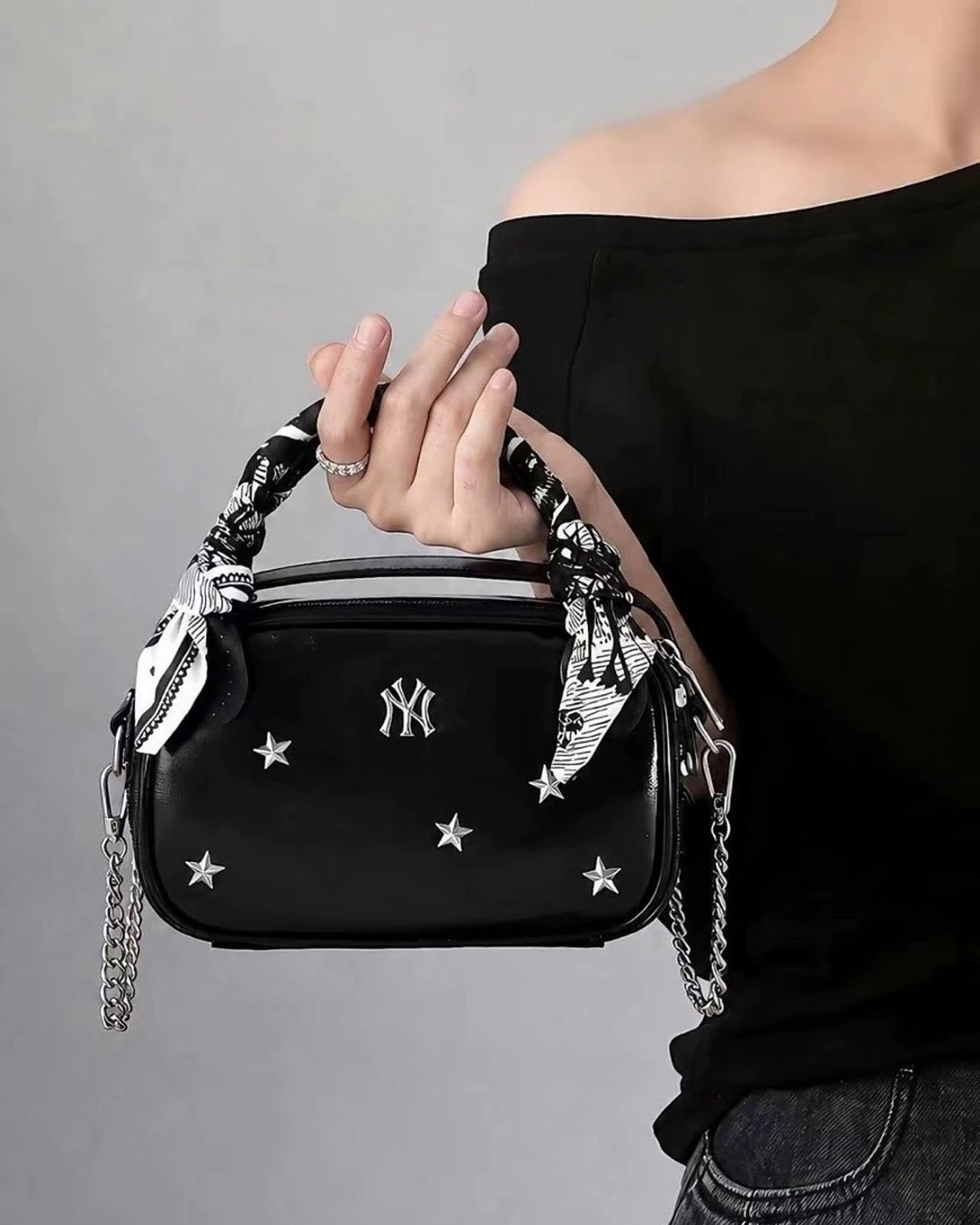 特殊訂製款 MLB NY STAR MINI BAG 星辰 星星鉚釘 綁帶 手提 斜背 小方包 黑色