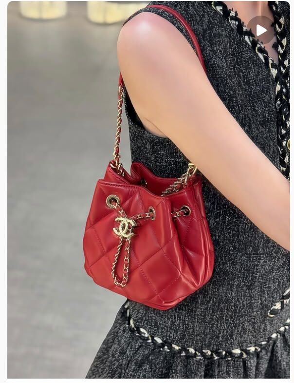 95%NEW USED CHANEL MINI水桶 紅色羊皮銀扣 #23開 #香奈兒