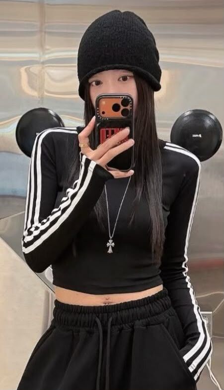 三間短身長袖Tee(女裝) Okie-008T
