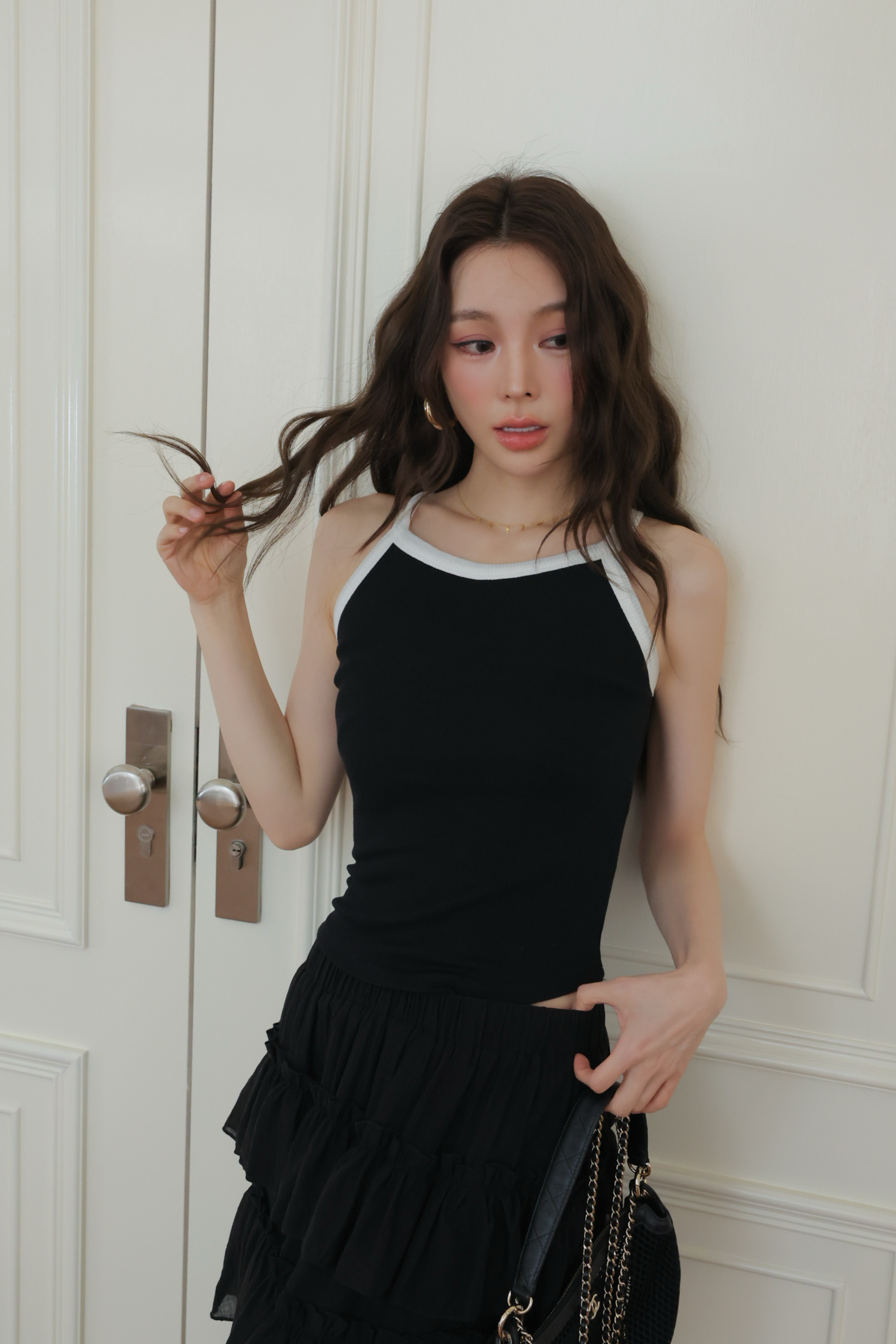 歐美感撞色滾邊削肩背心 HF19