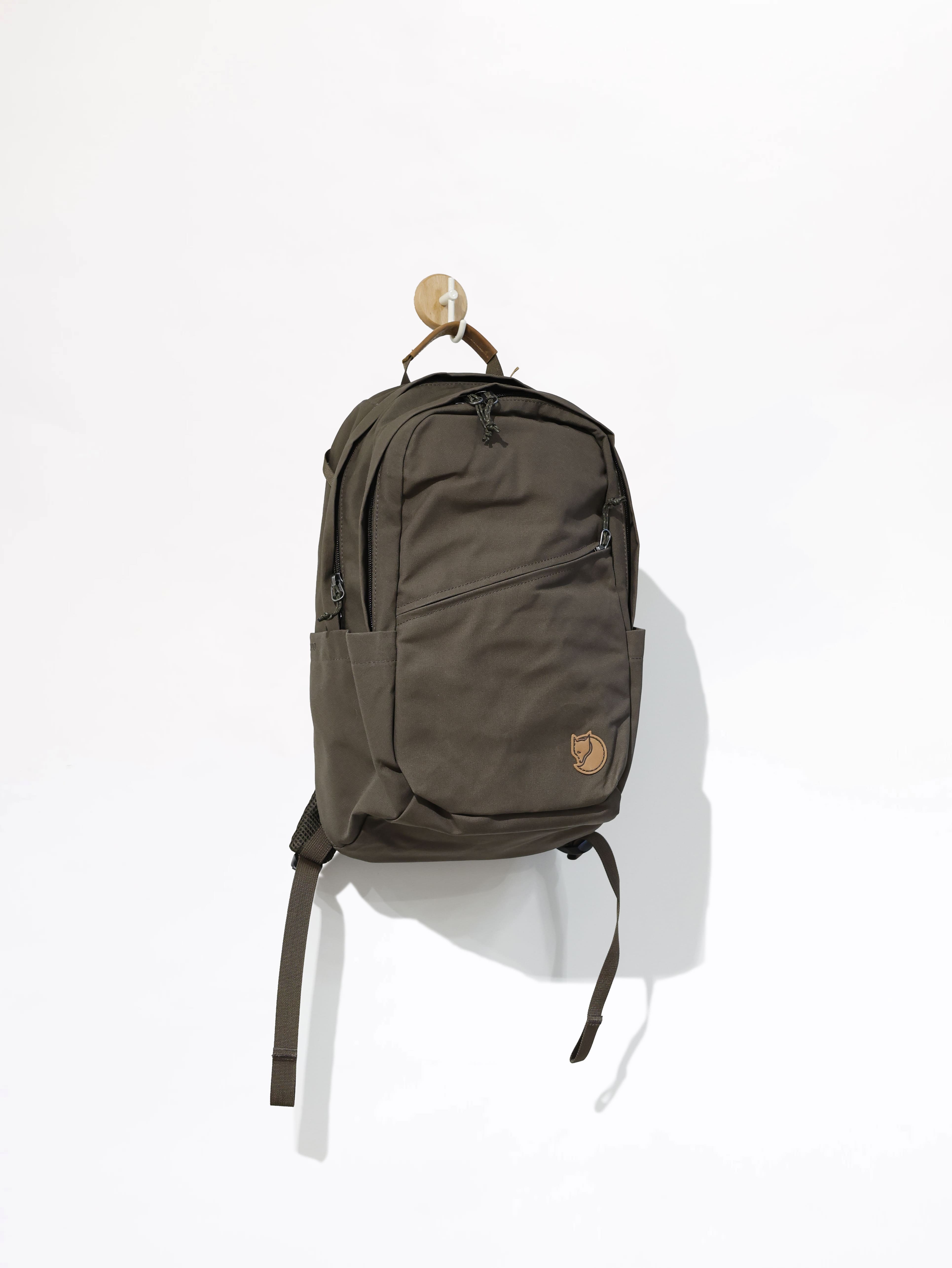 FJALLRAVEN 小狐狸 Raven 20 後背包 筆電包 FR23344