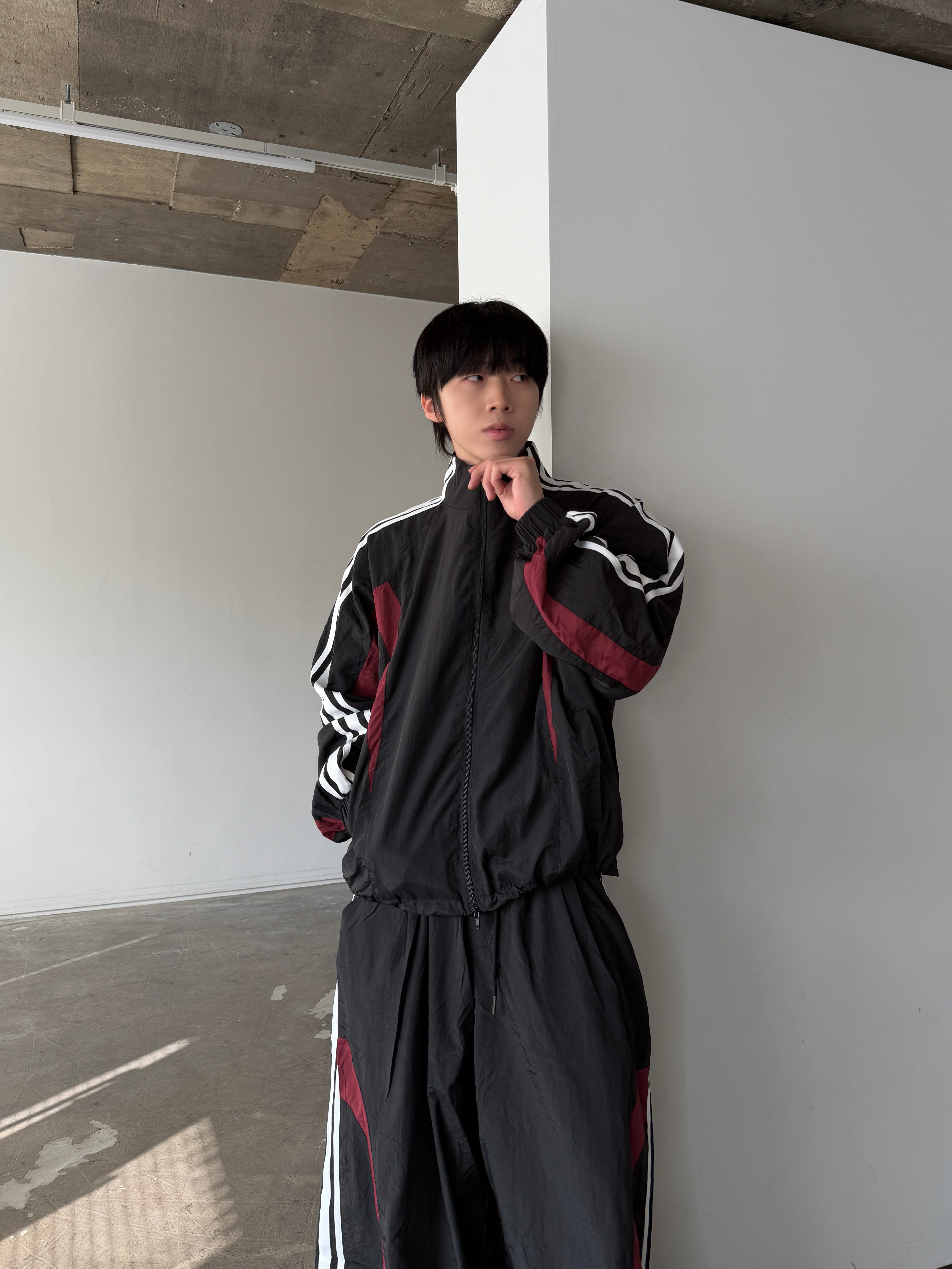 弧形曲線 撞色拼接 寬鬆立領 套裝夾克