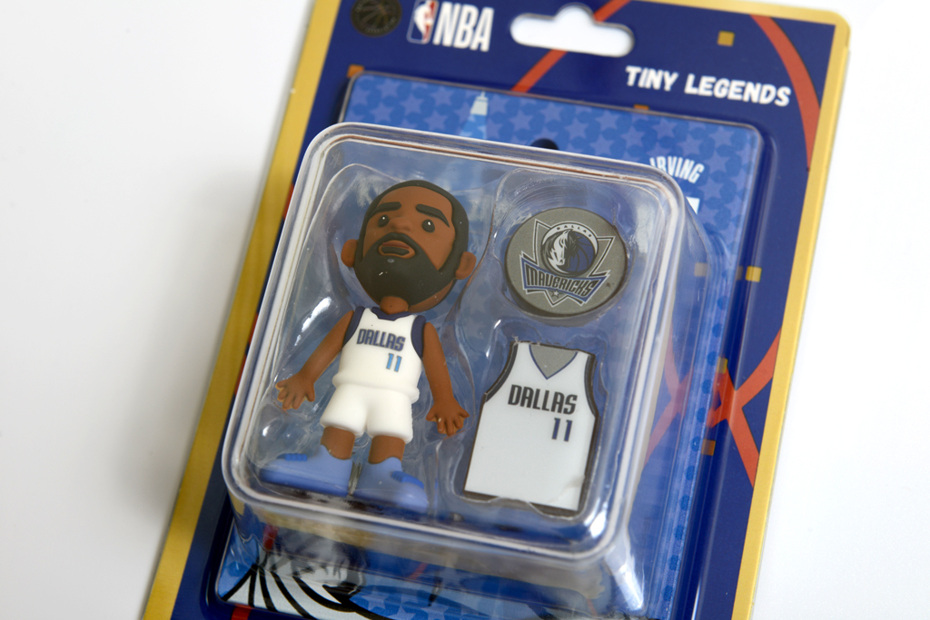 達拉斯獨行俠隊 Kyrie Irving 立體球星公仔吊卡磁鐵