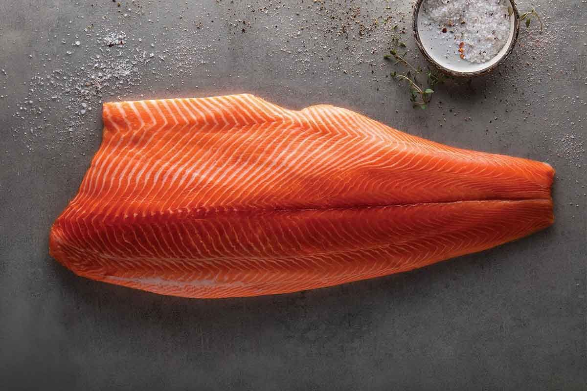 鮭魚可以生吃嗎？