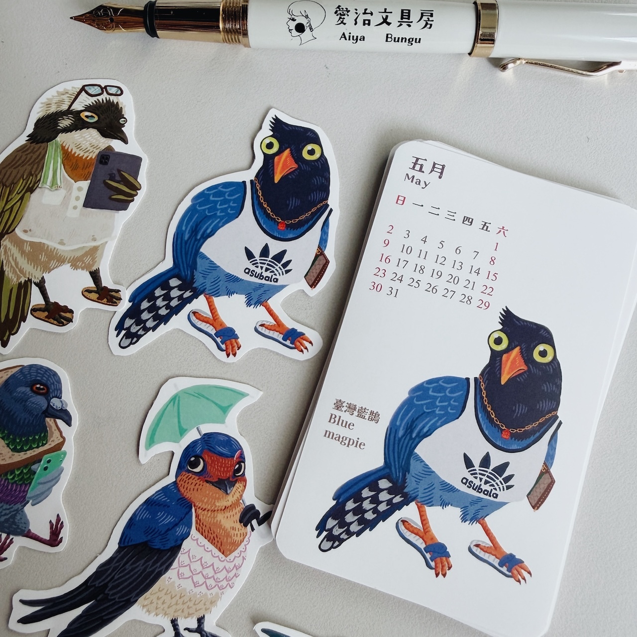 快樂鳥日子 2027 月曆貼紙｜針線球