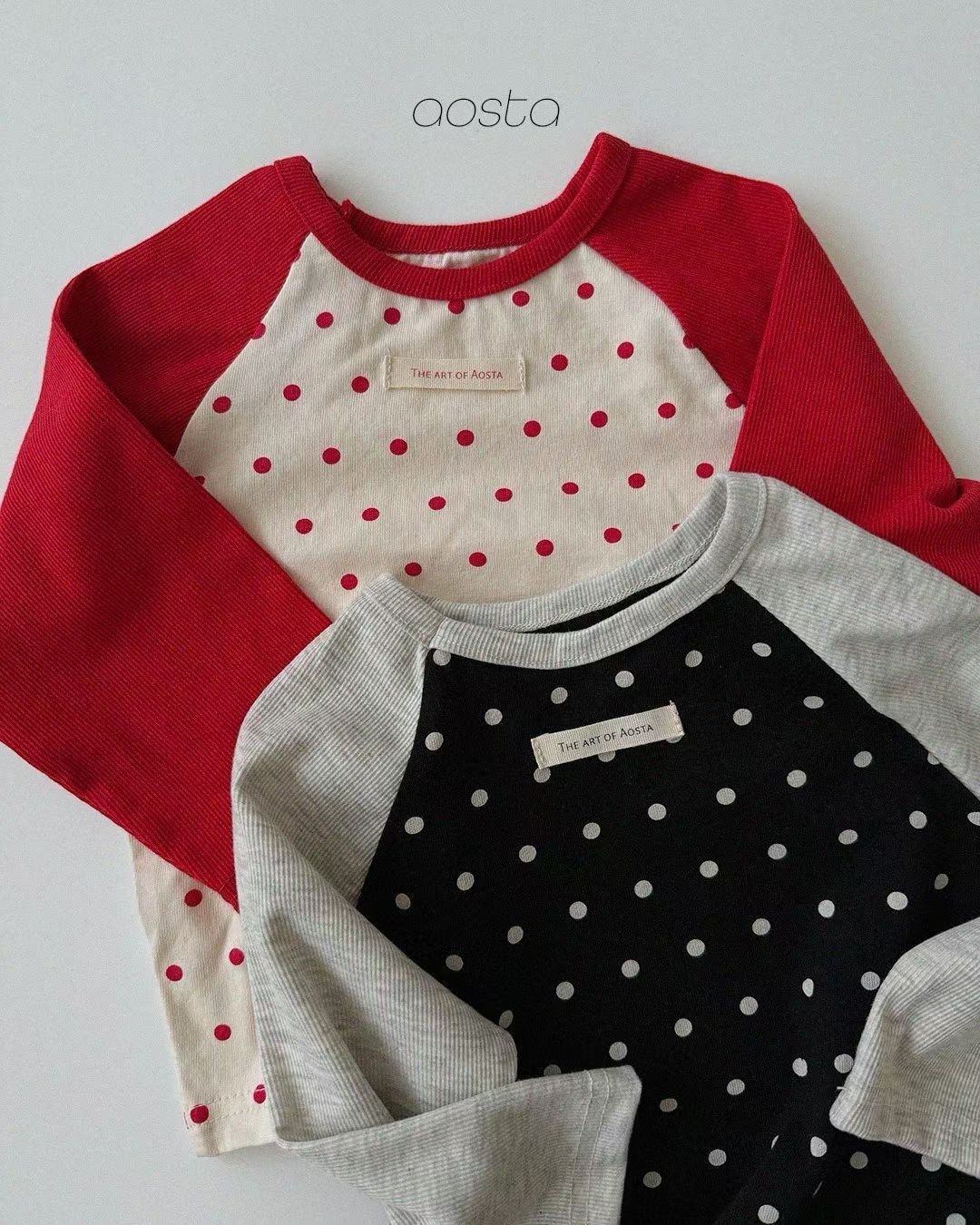 AOSTA Dot Raglan Tee