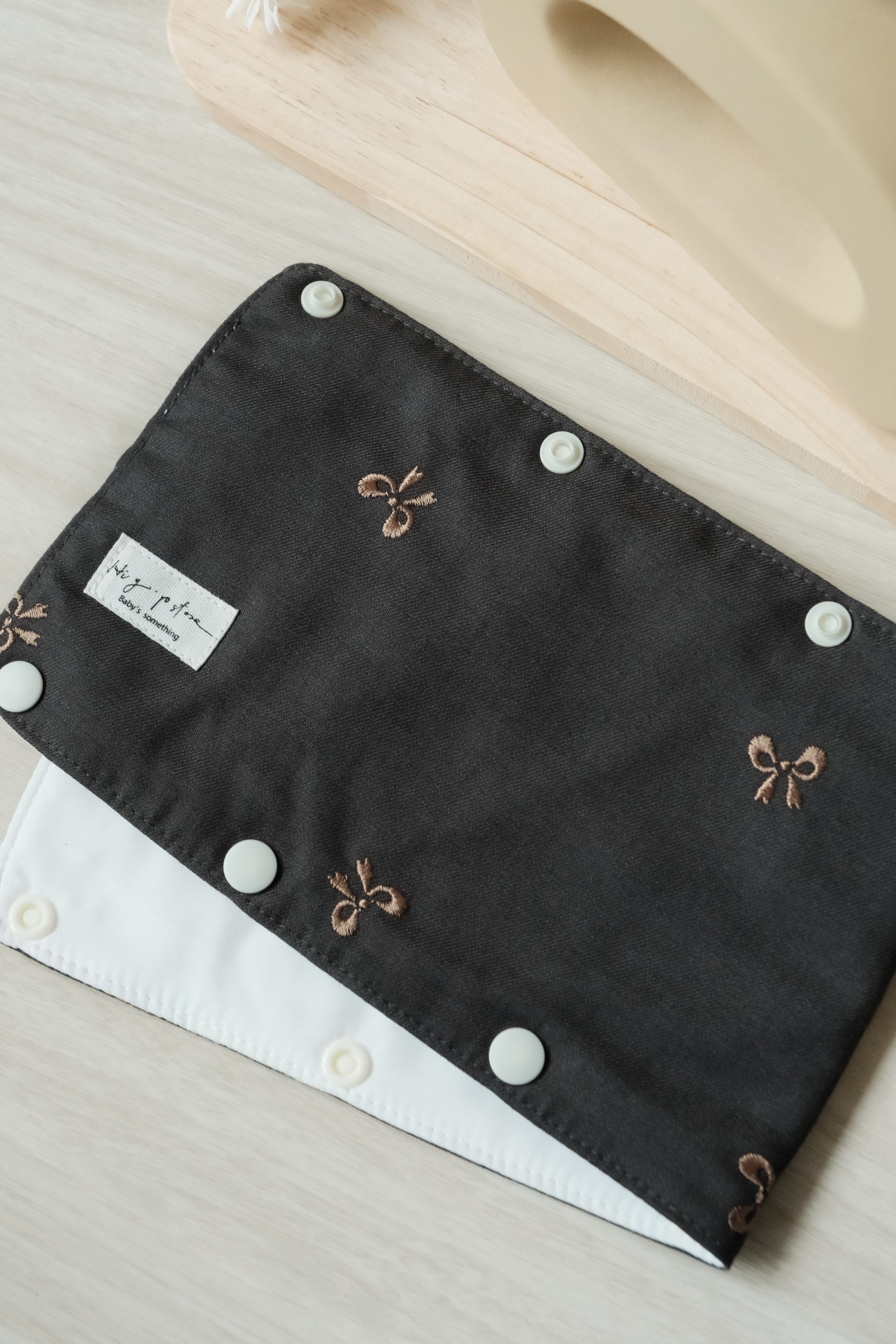 Hi Y.P store-推車前桿口水套-刺繡蝴蝶結