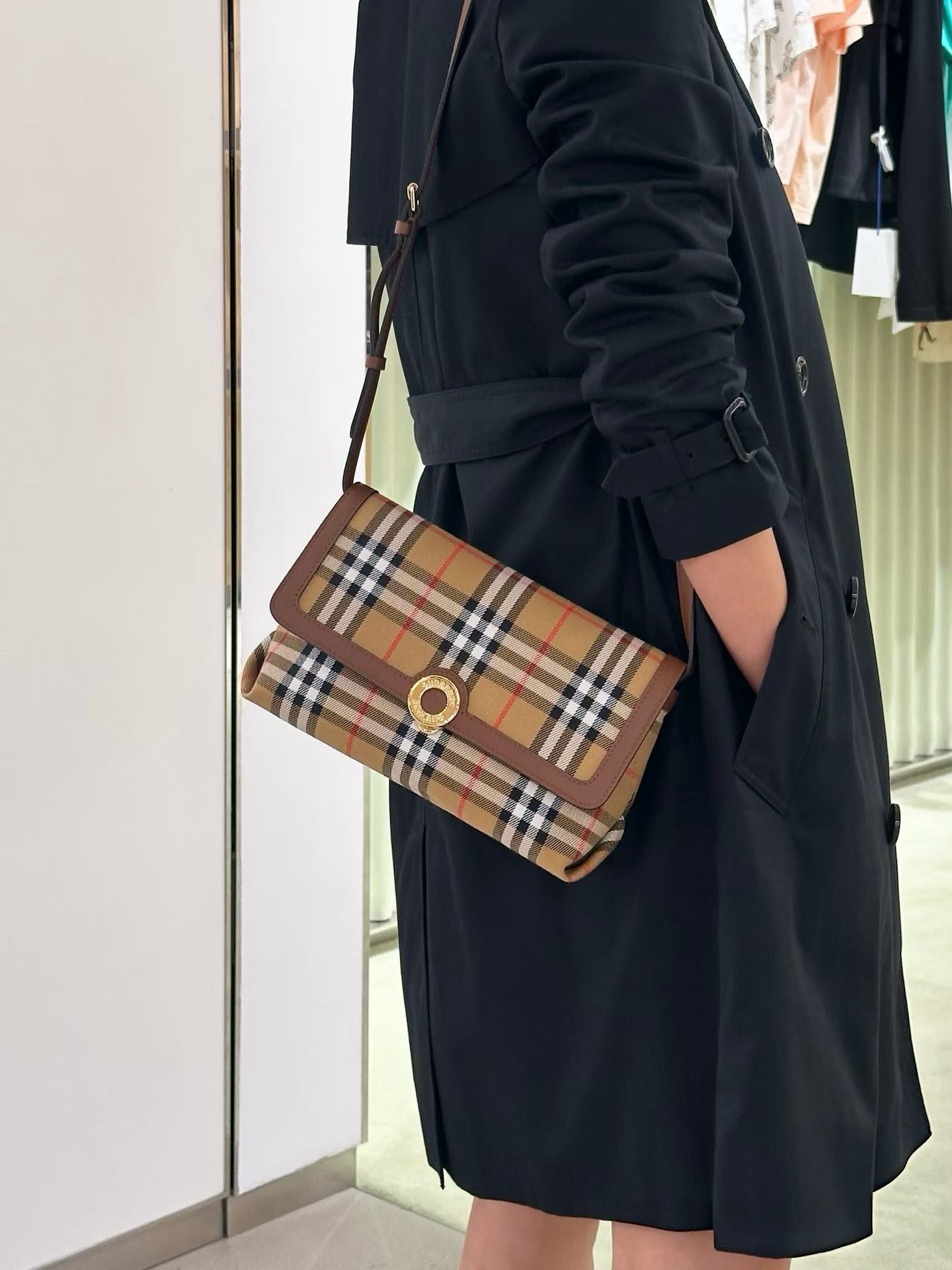 LYS02387 Burberry Millie 復古格紋斜孭袋